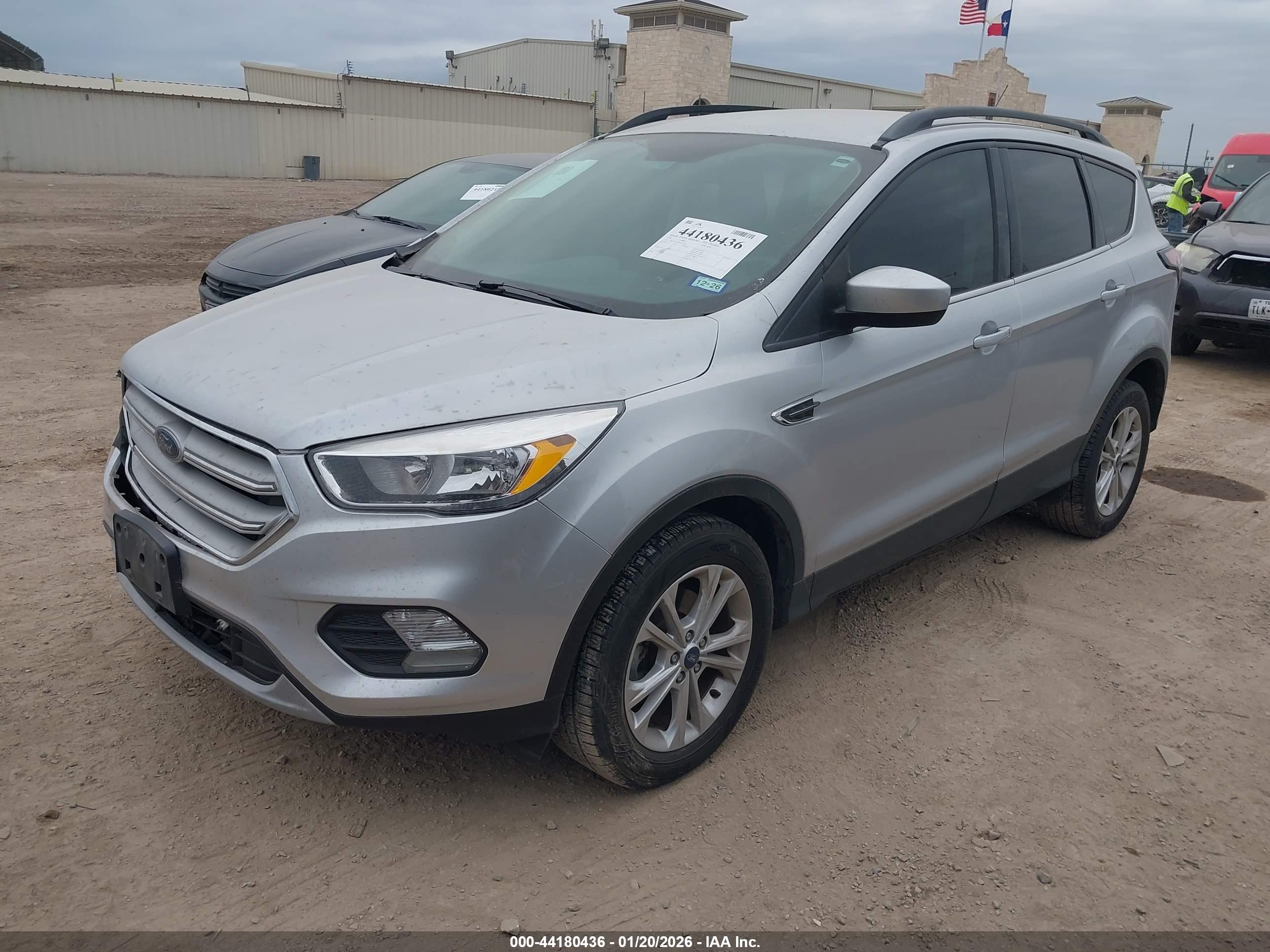 FORD ESCAPE image 2