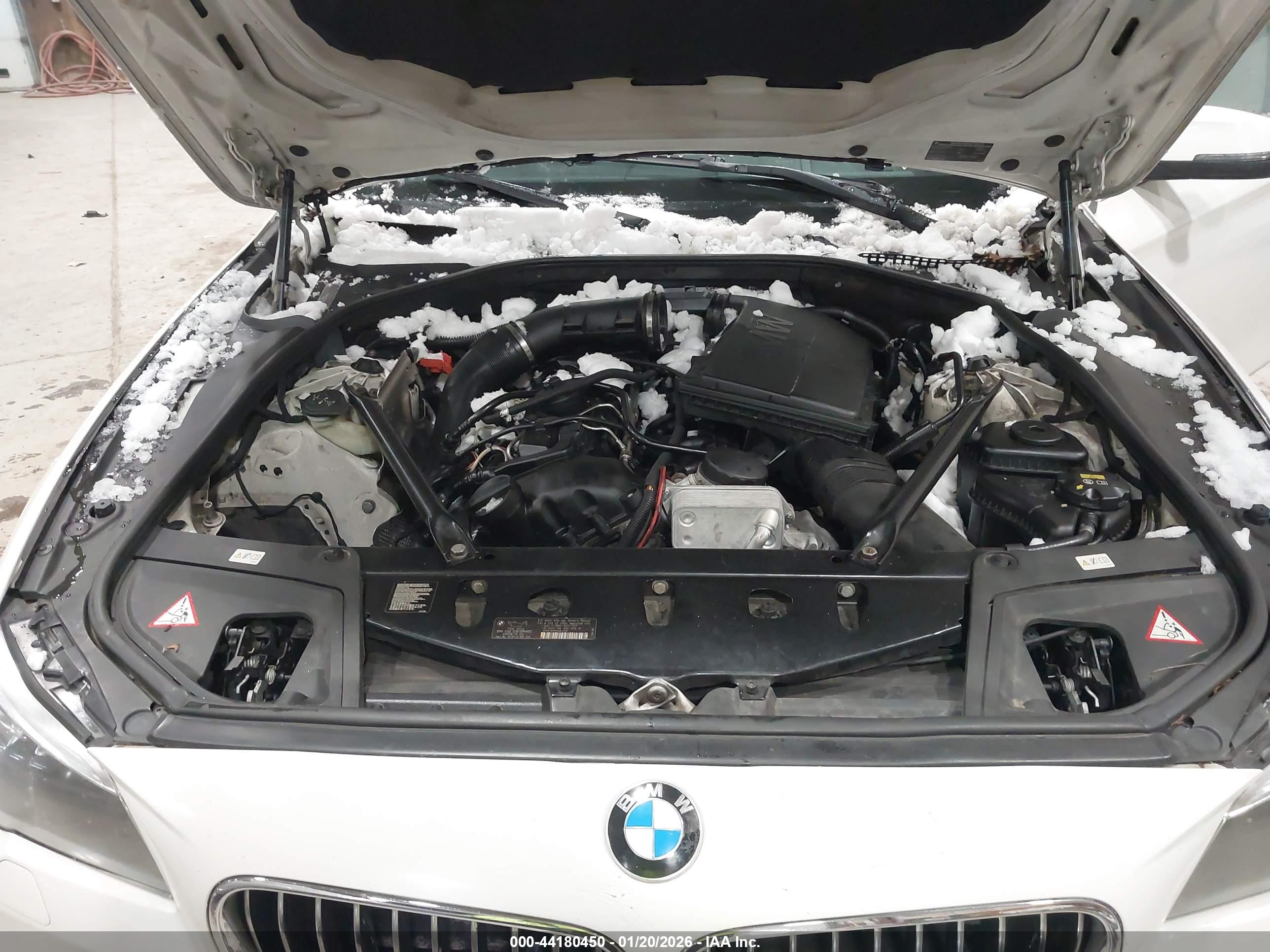 BMW 535I image 10