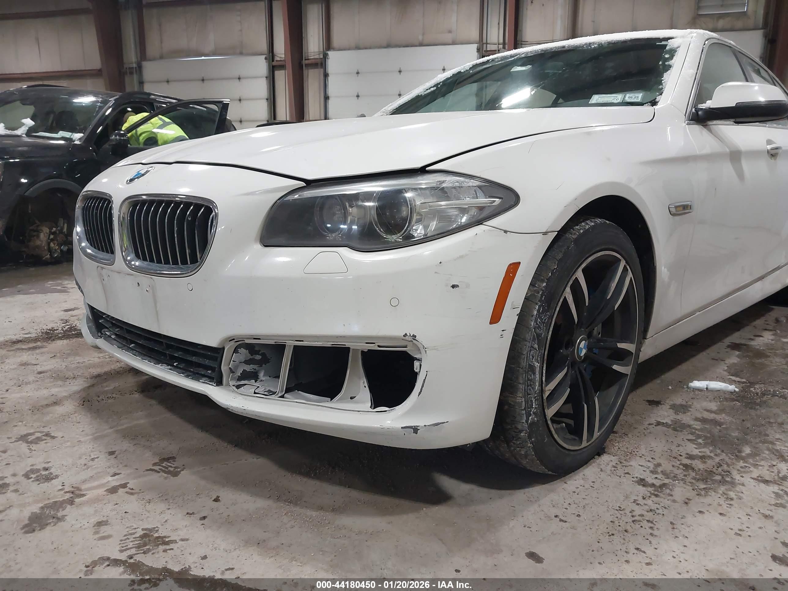 BMW 535I image 6