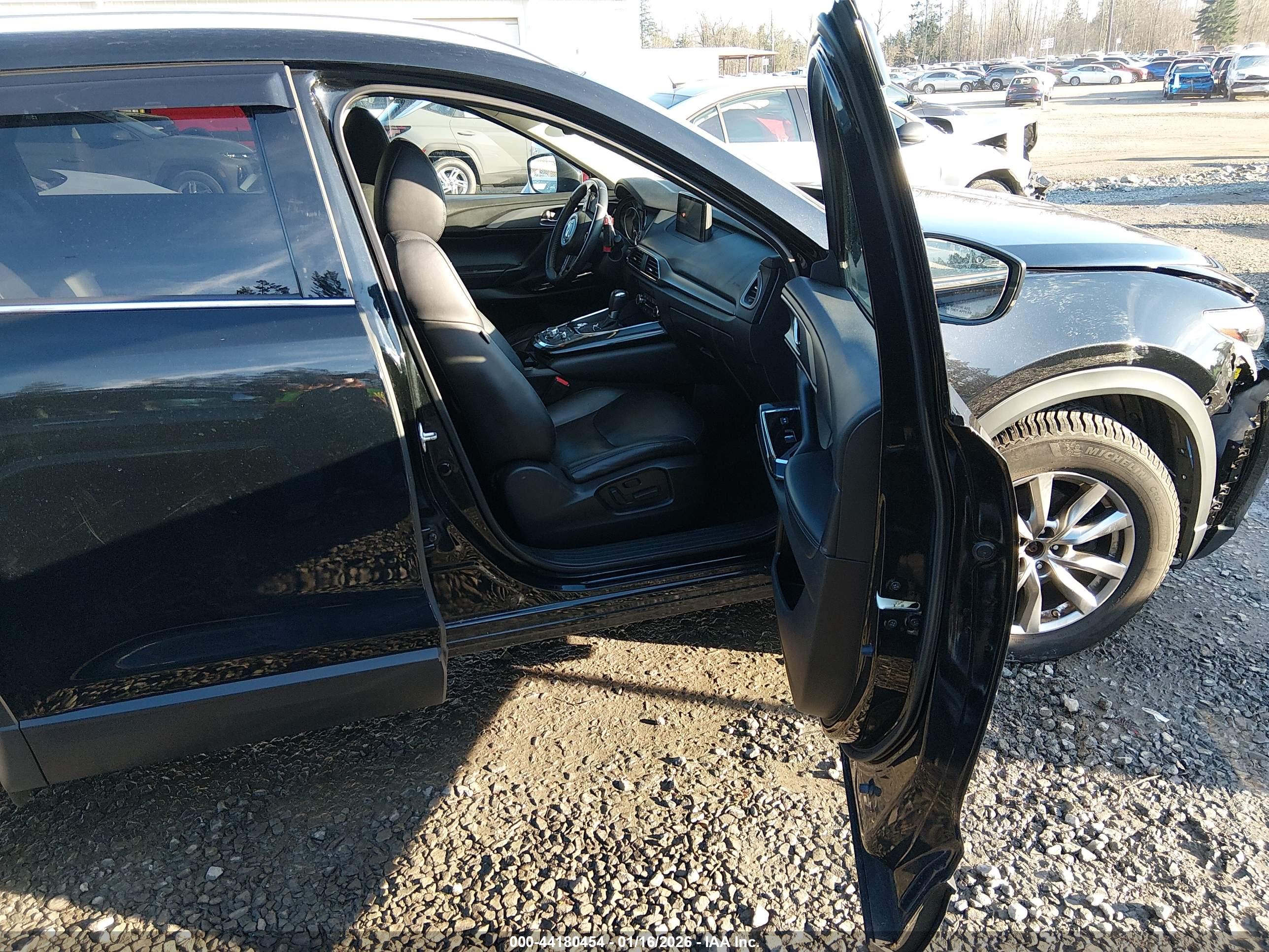 MAZDA CX-9 image 5