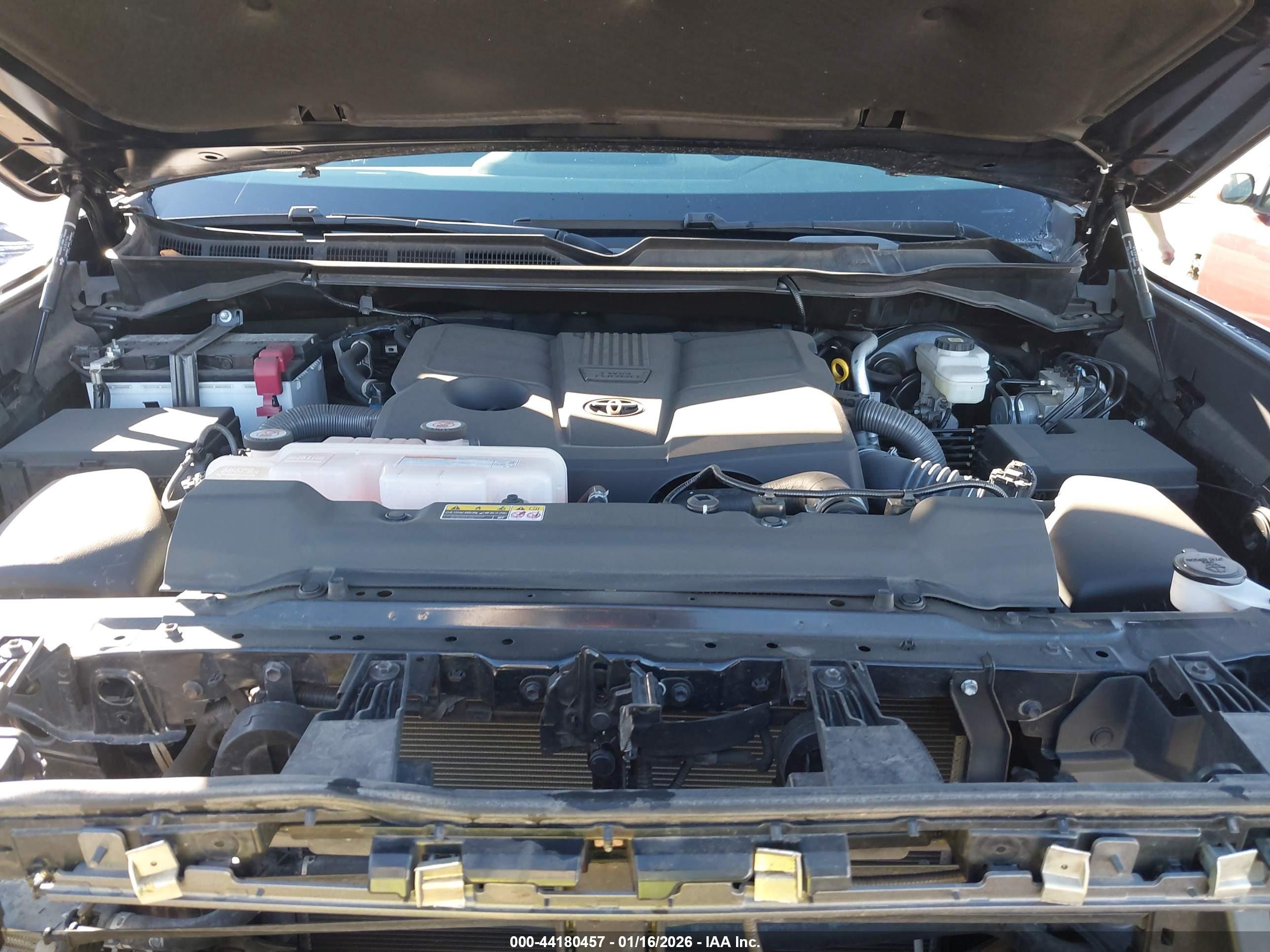 TOYOTA TUNDRA image 10