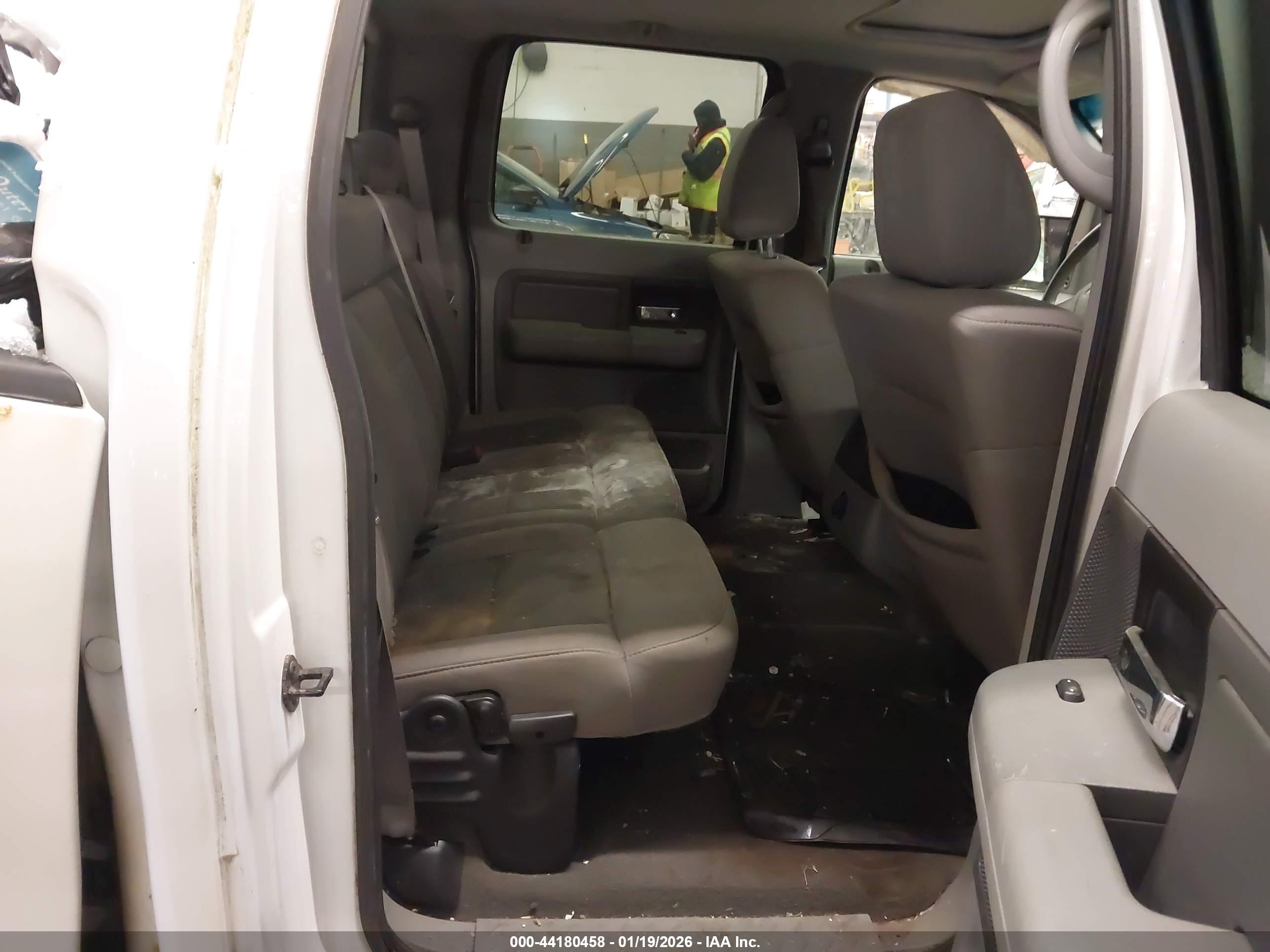 FORD F-150 image 8