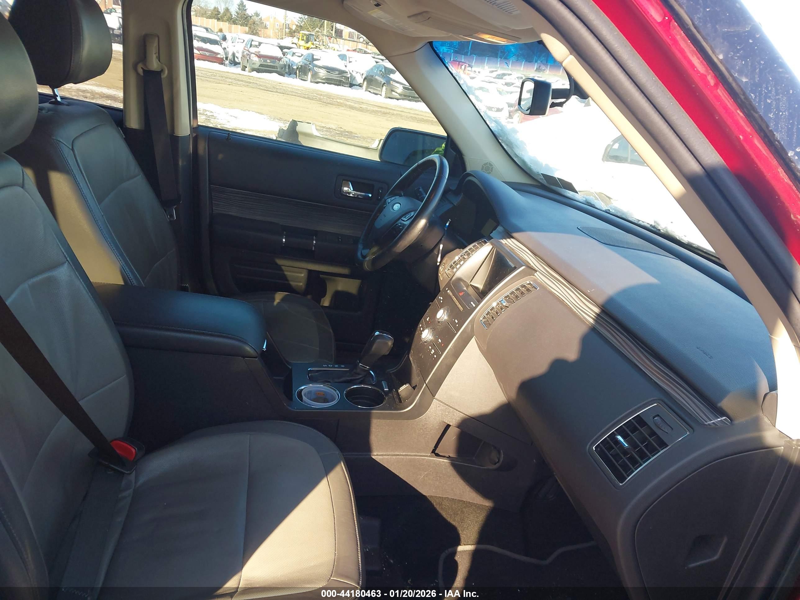 FORD FLEX image 5