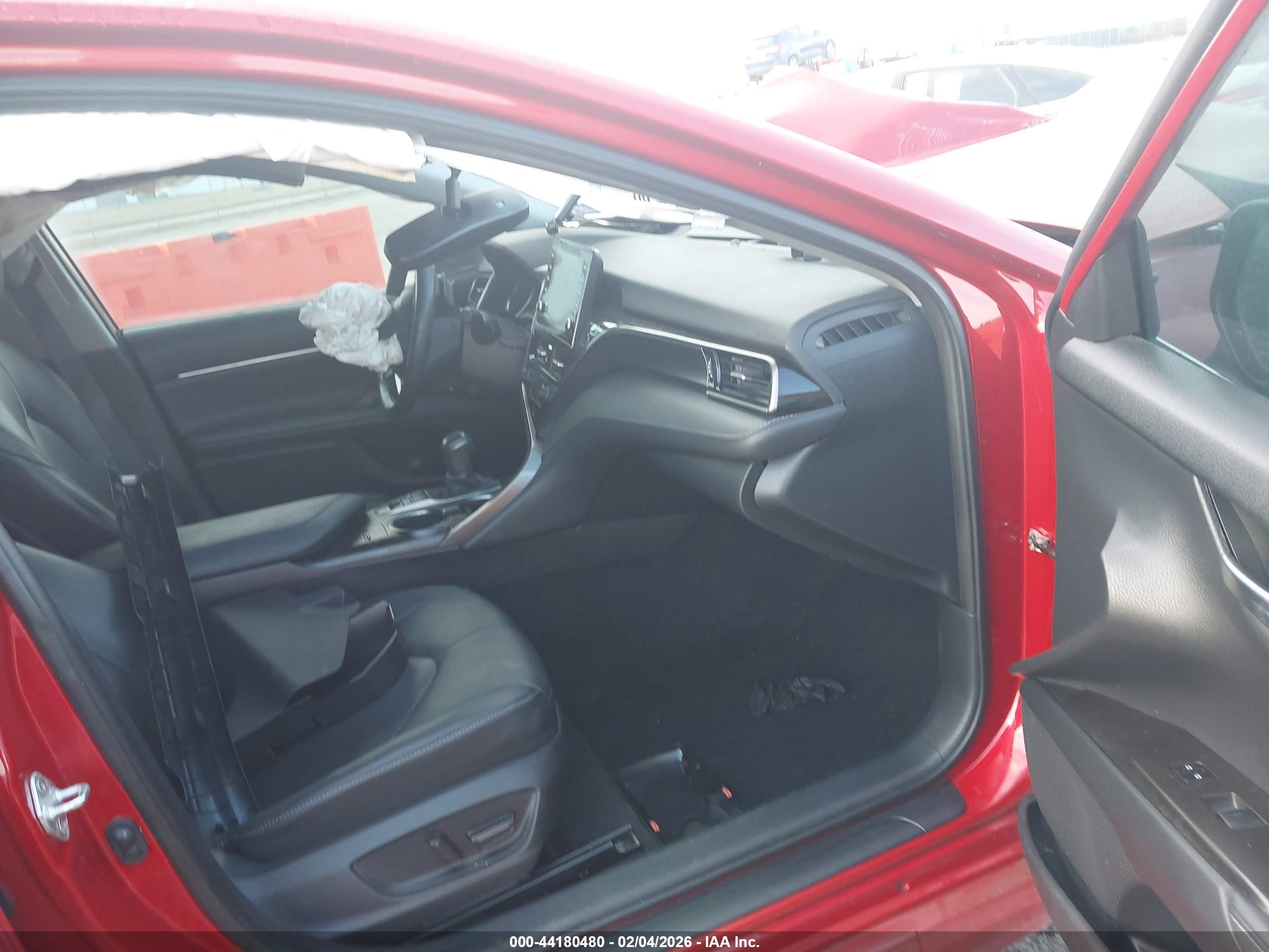 TOYOTA CAMRY image 5