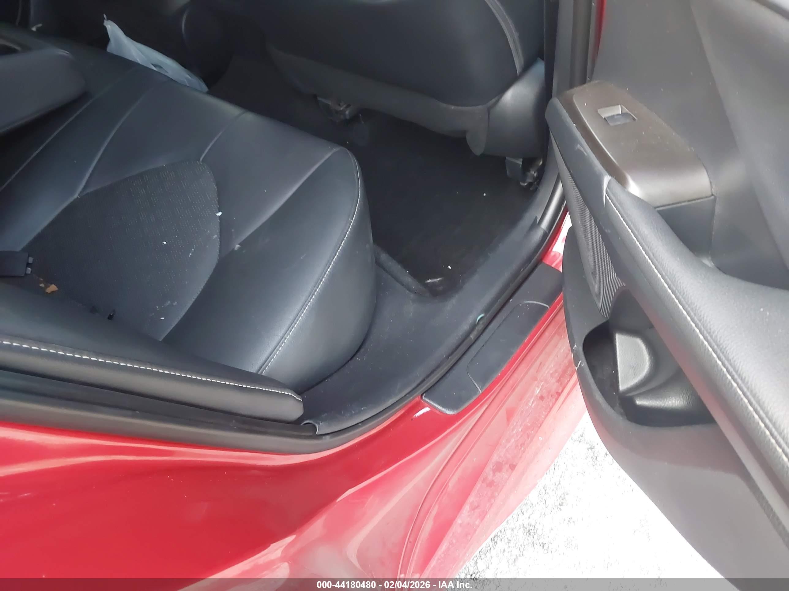 TOYOTA CAMRY image 8