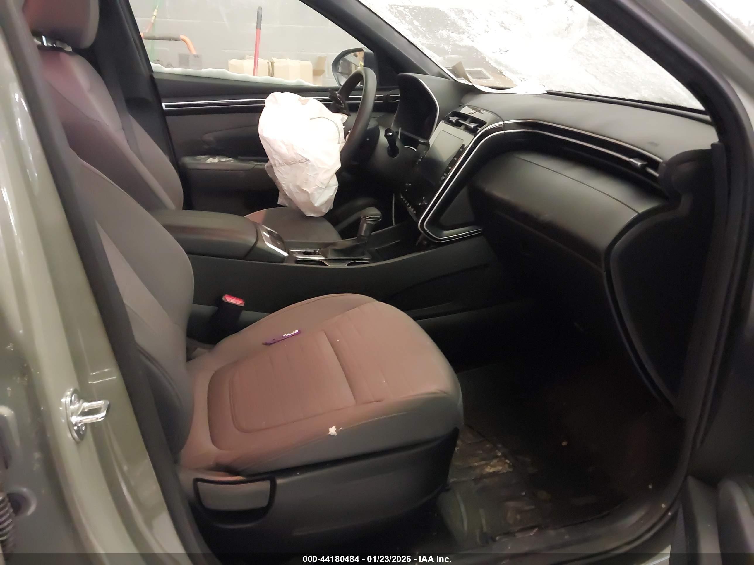 HYUNDAI SANTA image 5