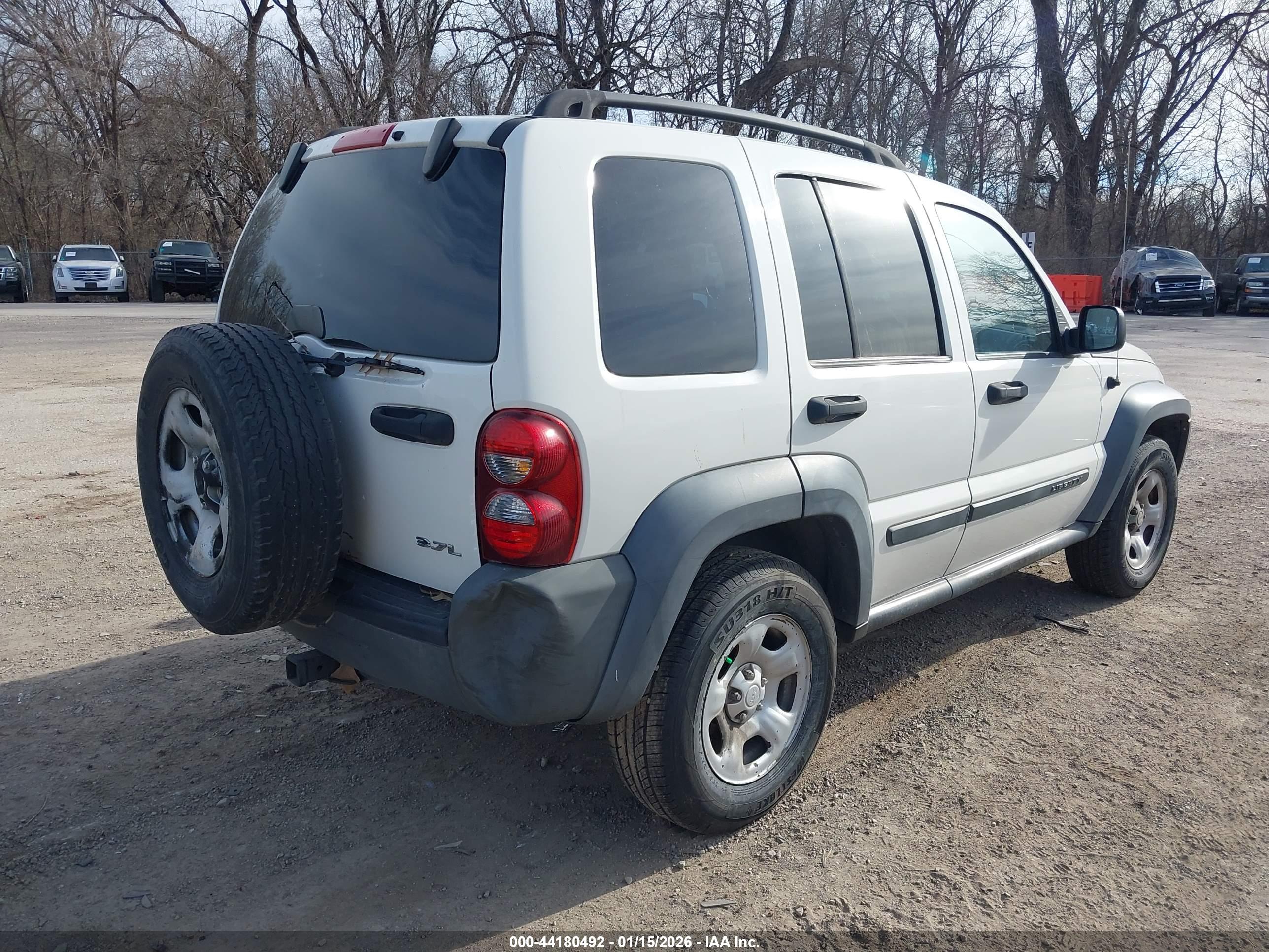 JEEP LIBERTY image 4