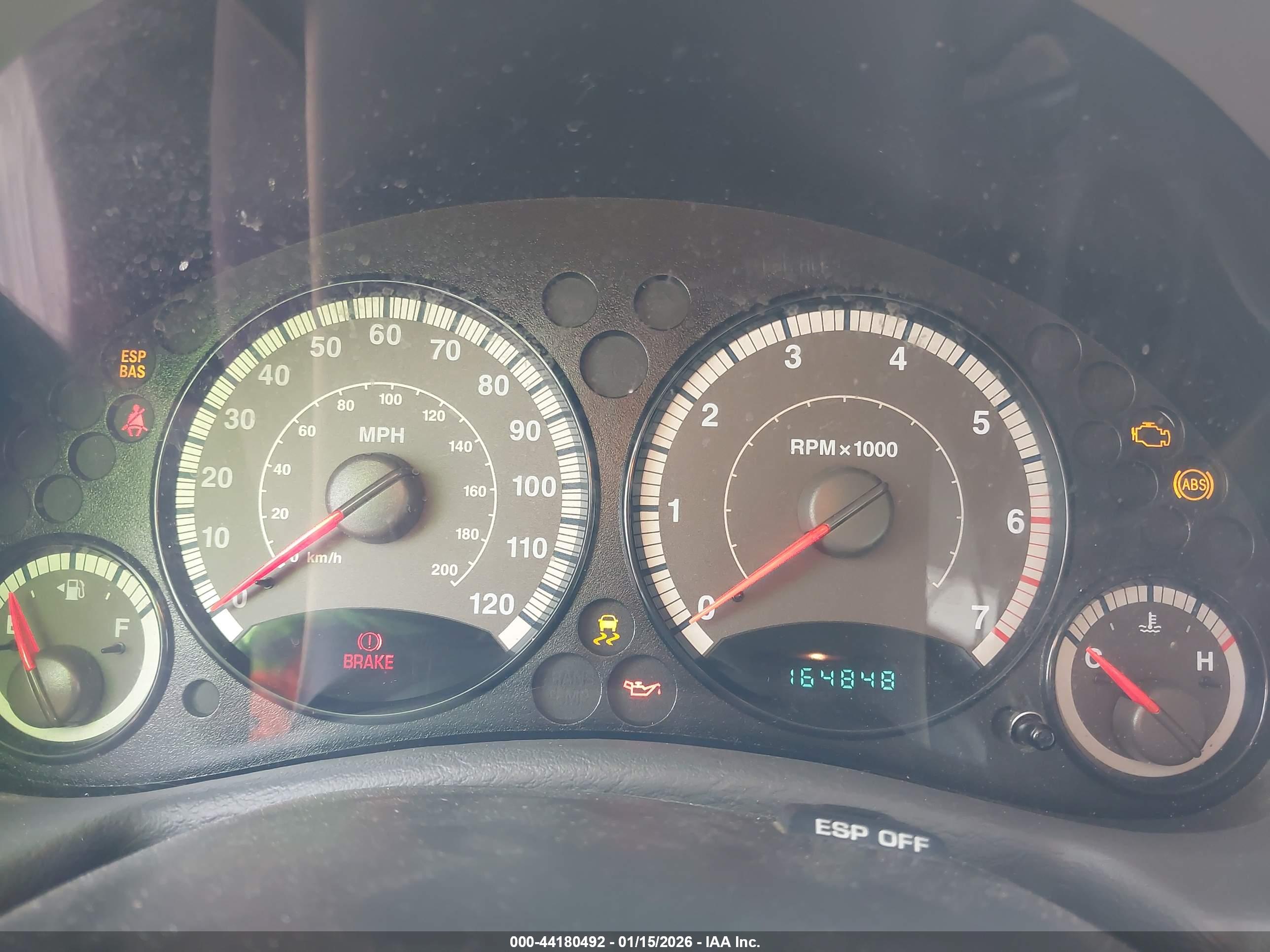 JEEP LIBERTY image 7