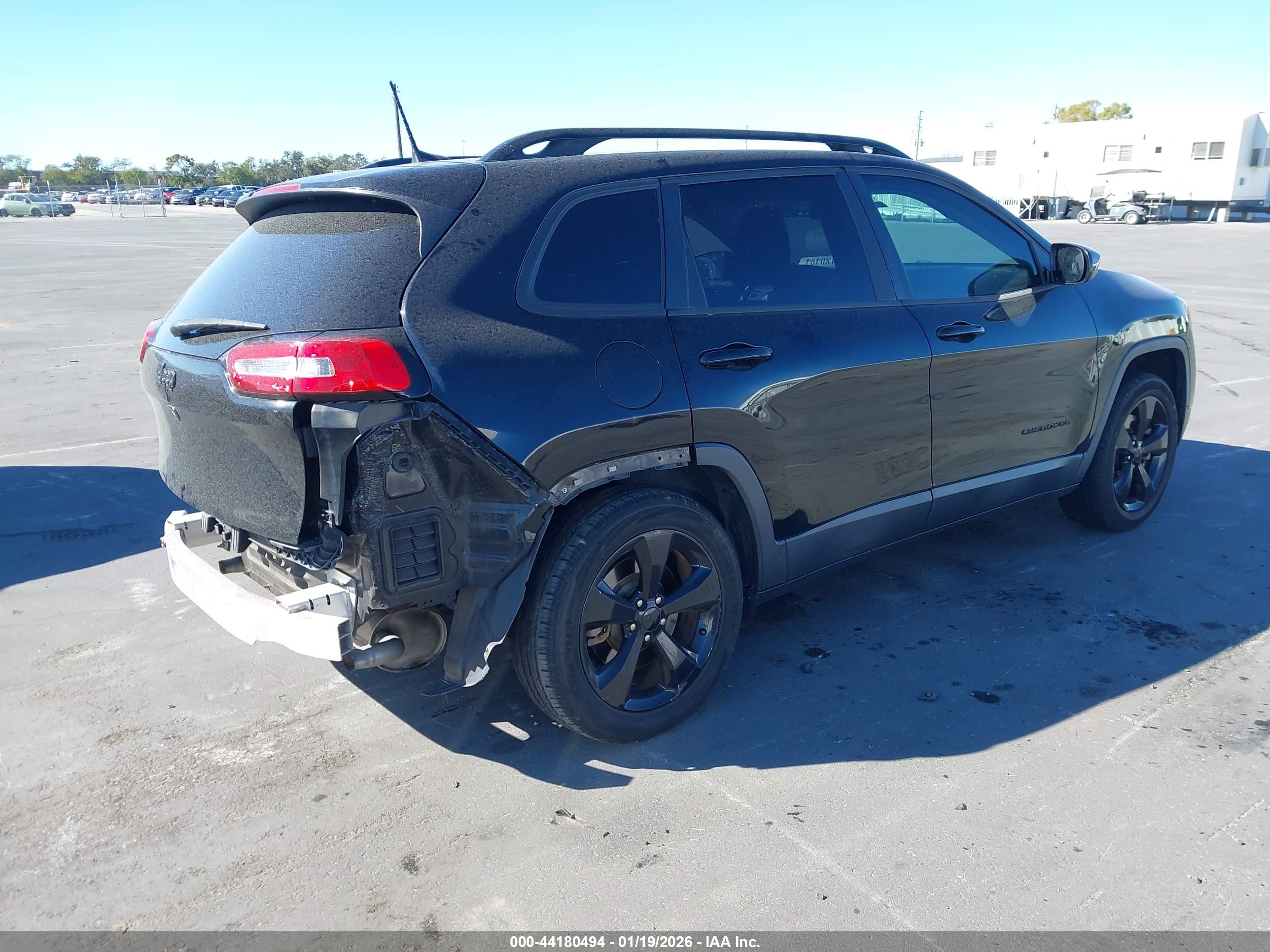 JEEP CHEROKEE image 4