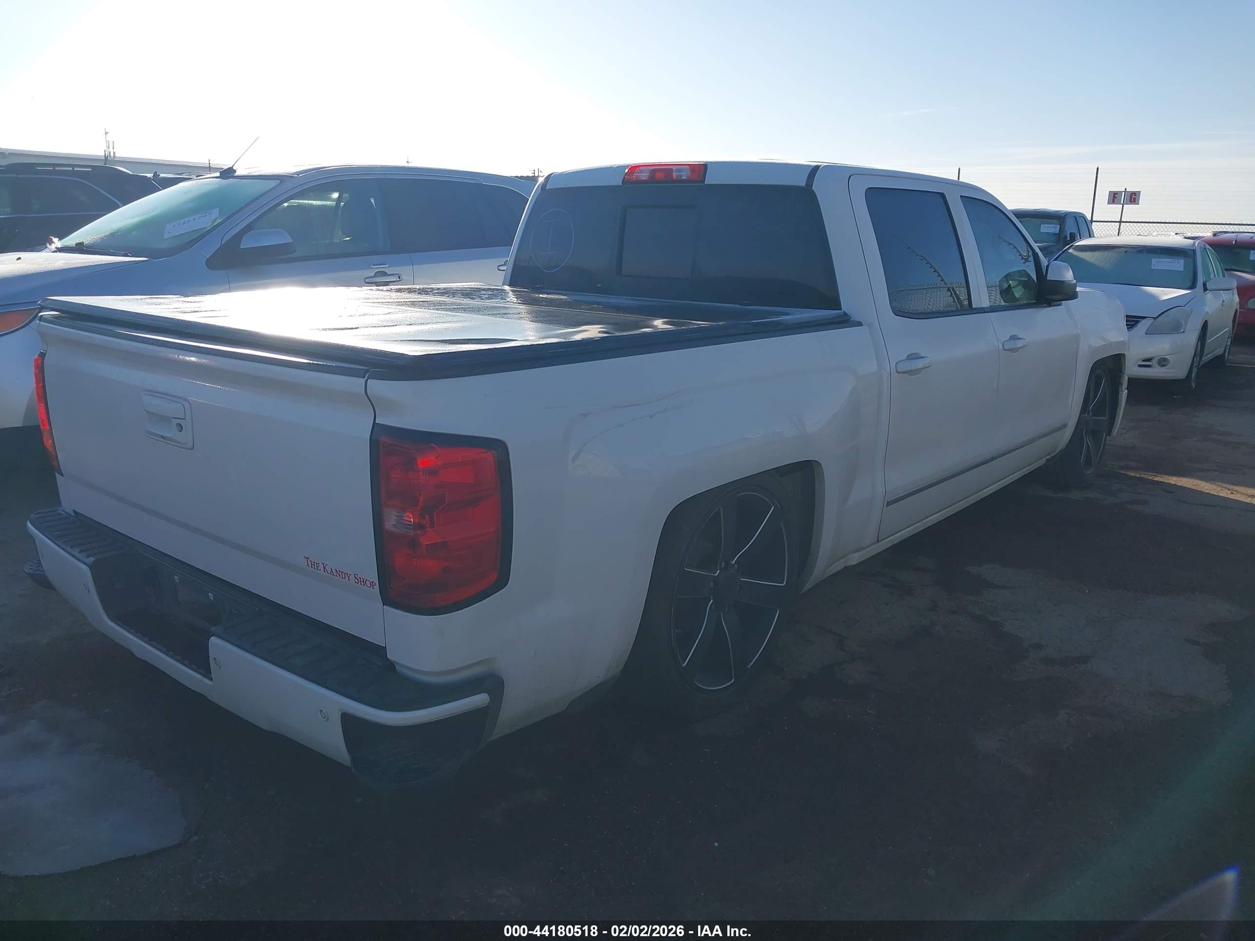 CHEVROLET SILVERADO image 4