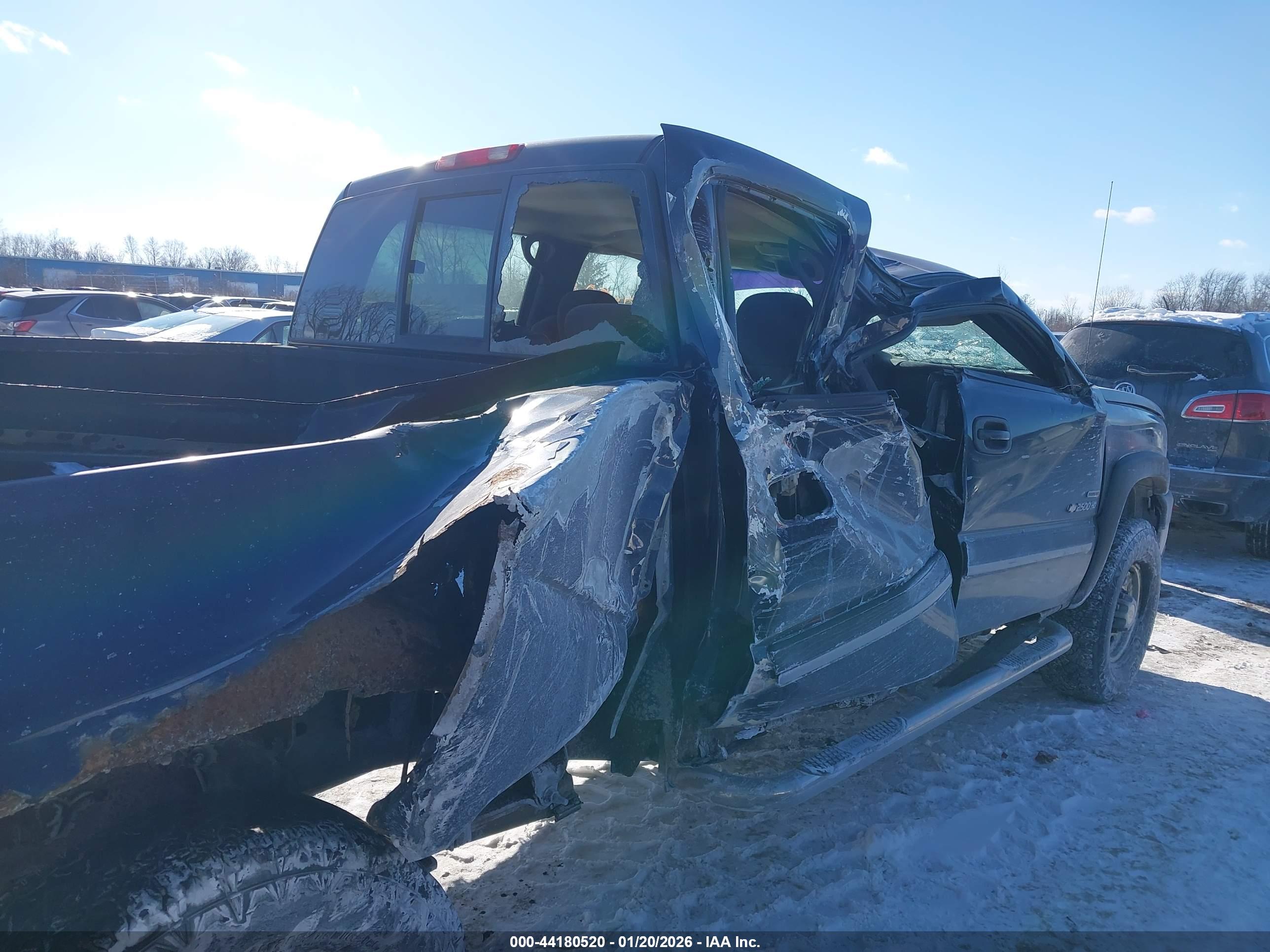 CHEVROLET SILVERADO image 6