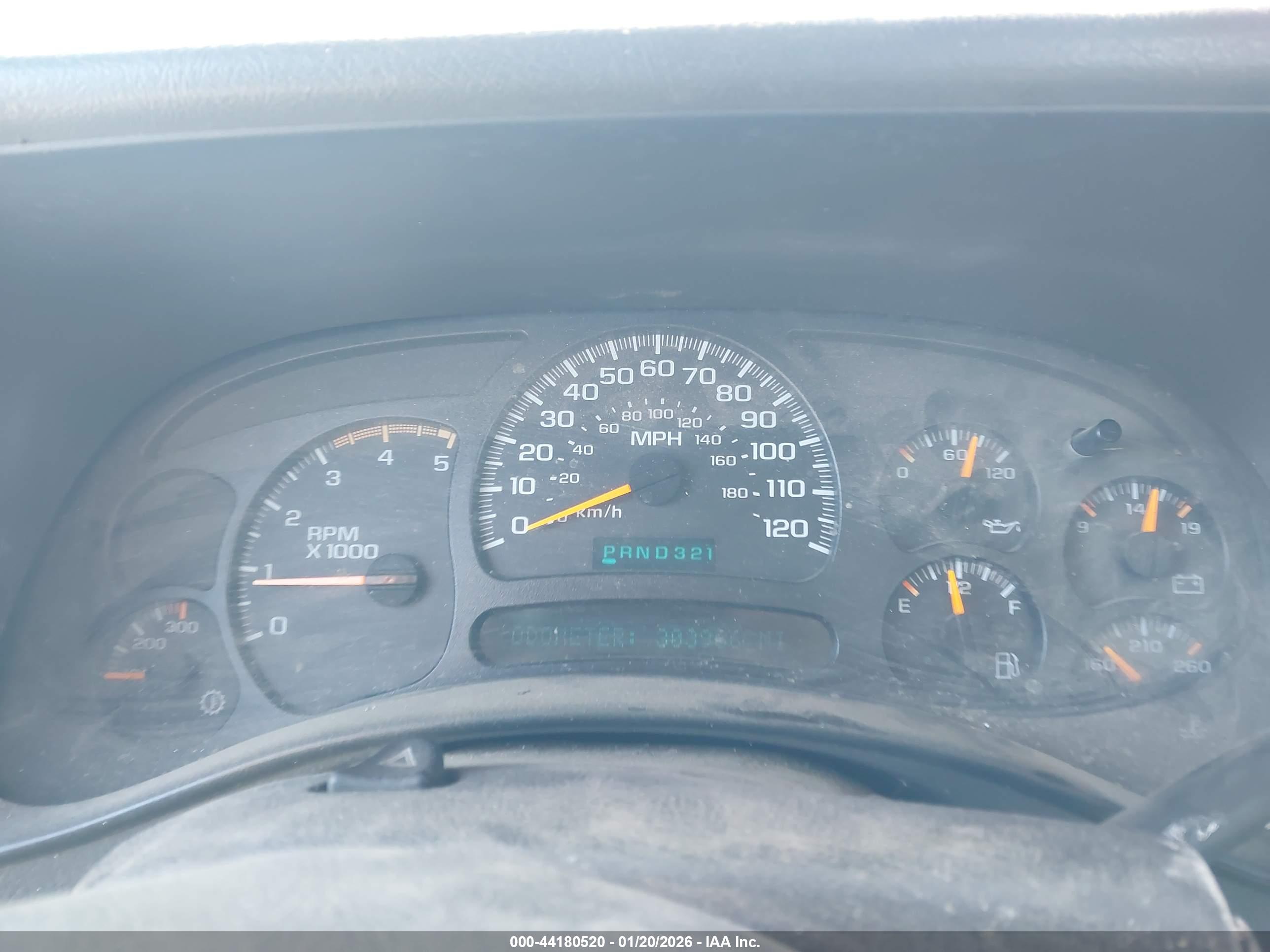 CHEVROLET SILVERADO image 7