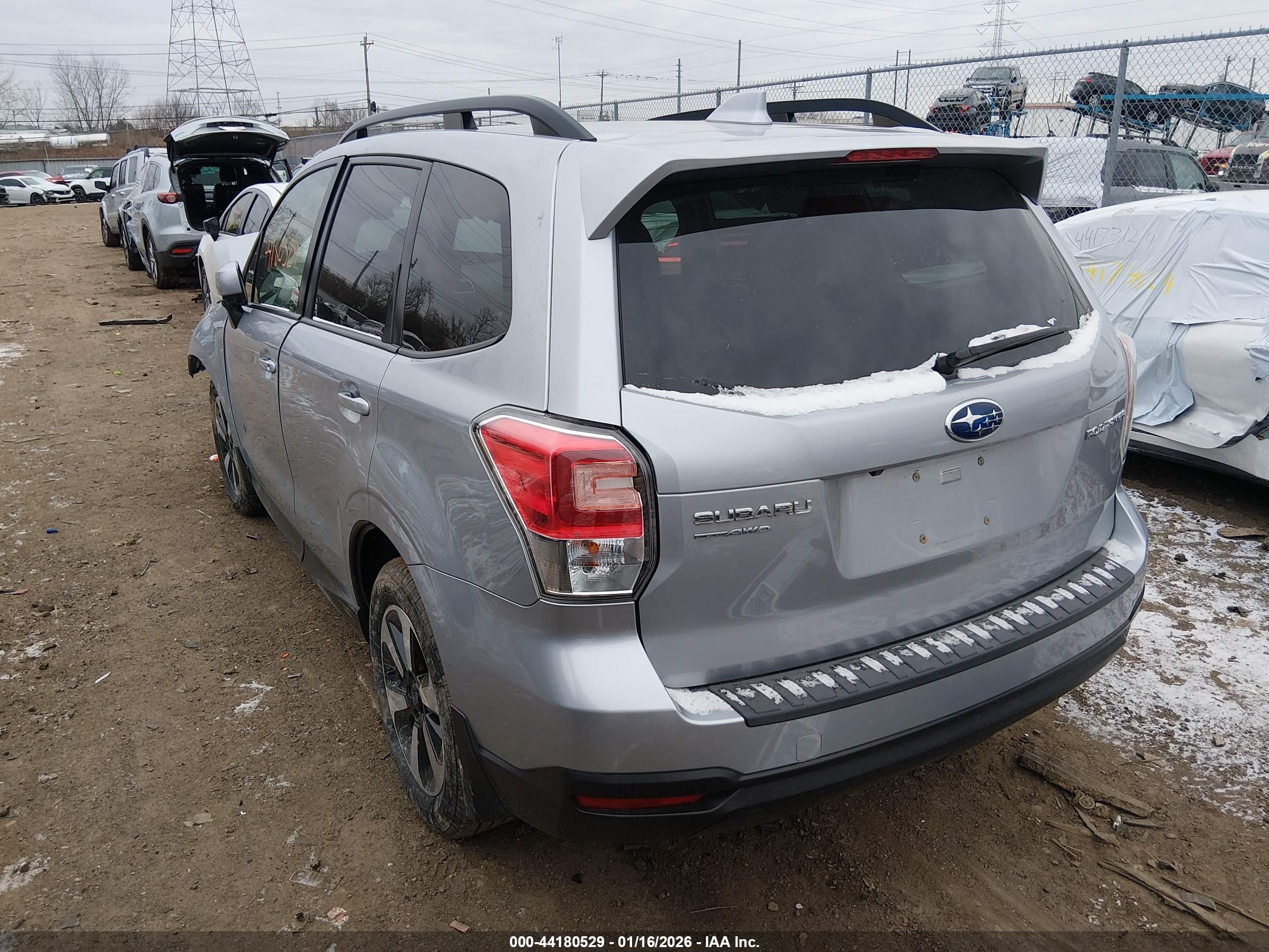 SUBARU FORESTER image 3