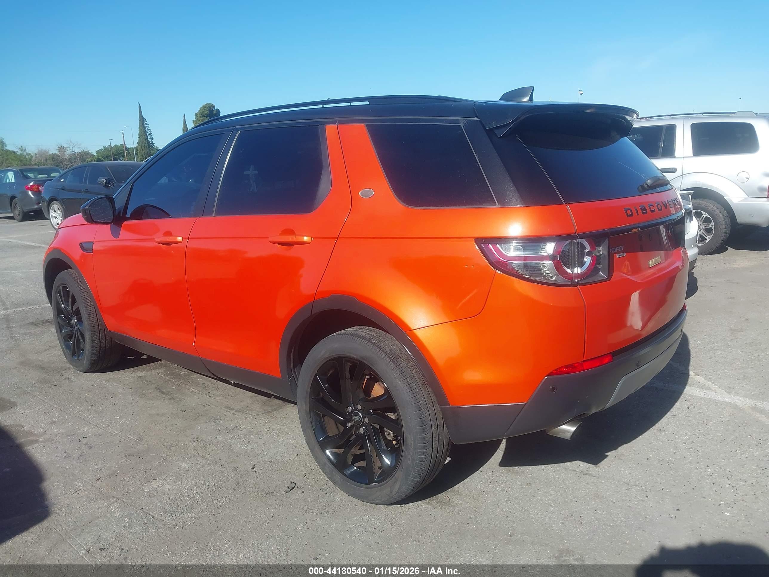 LAND ROVER image 3