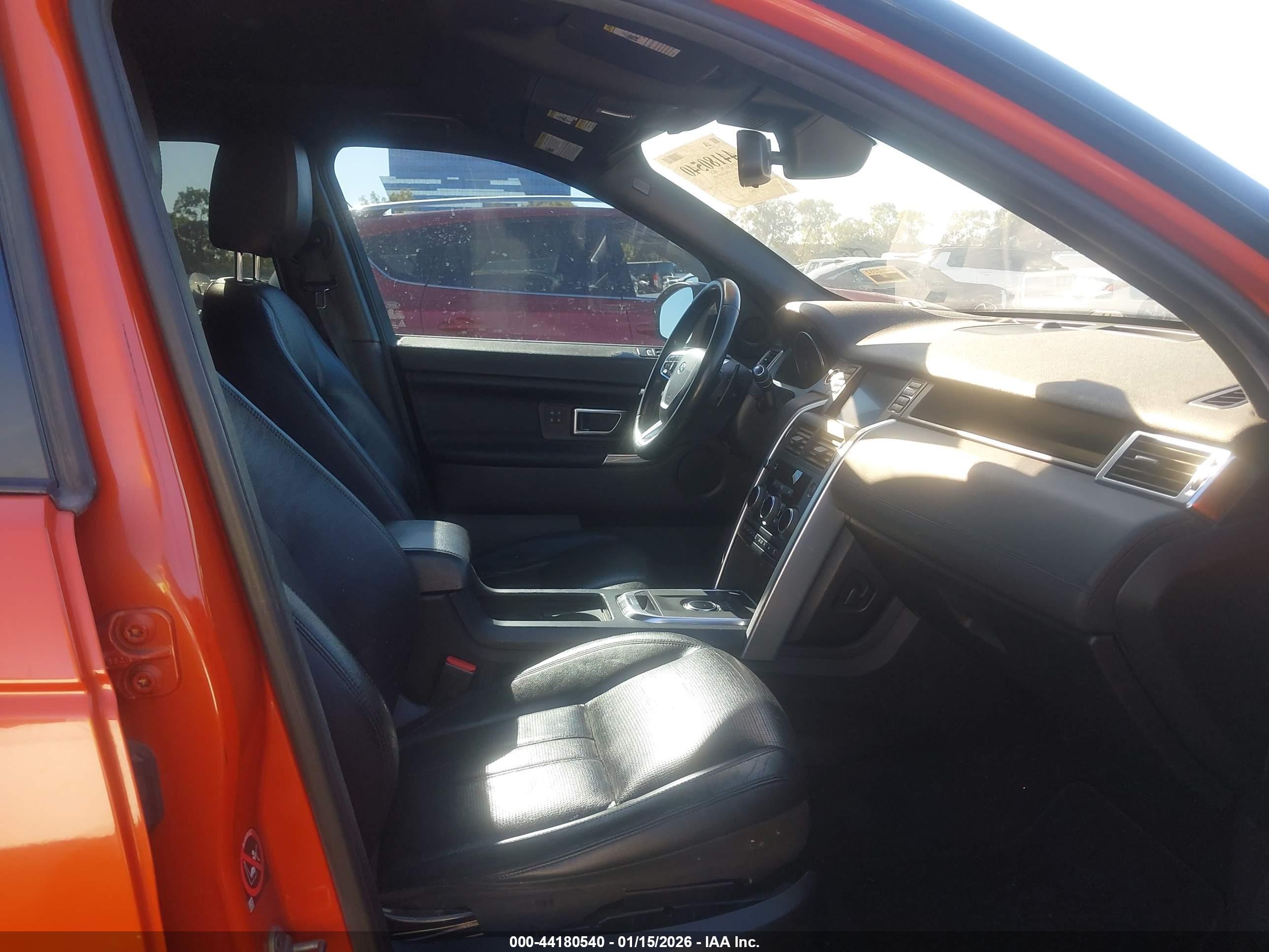 LAND ROVER image 5