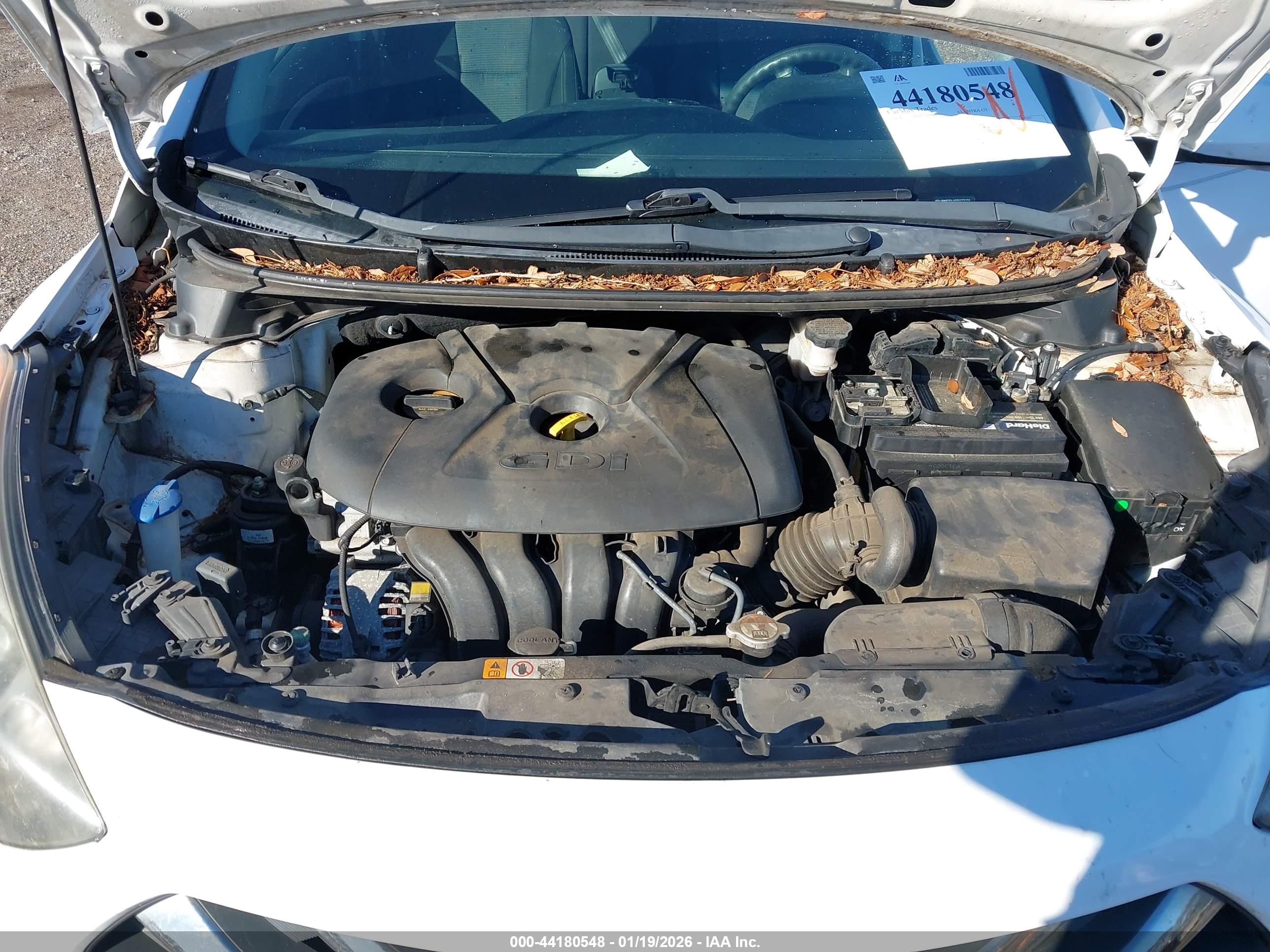 HYUNDAI ELANTRA image 10