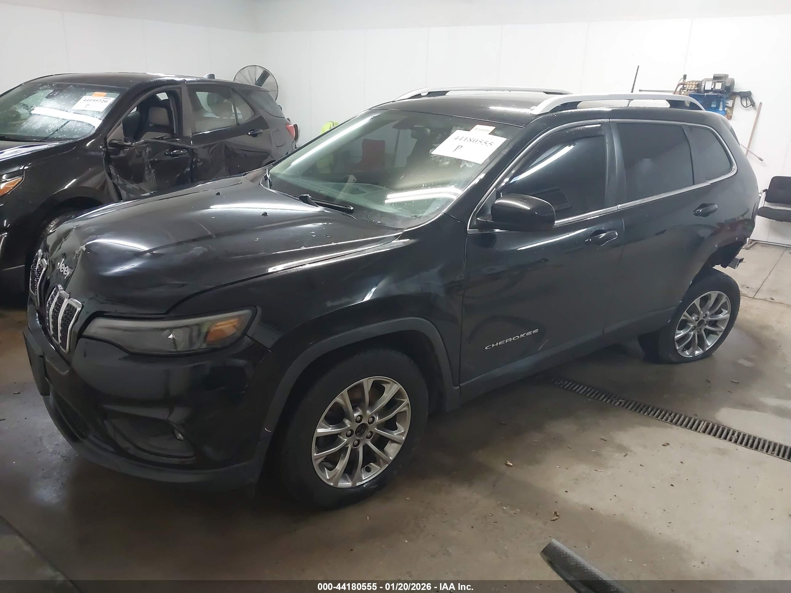 JEEP CHEROKEE image 2