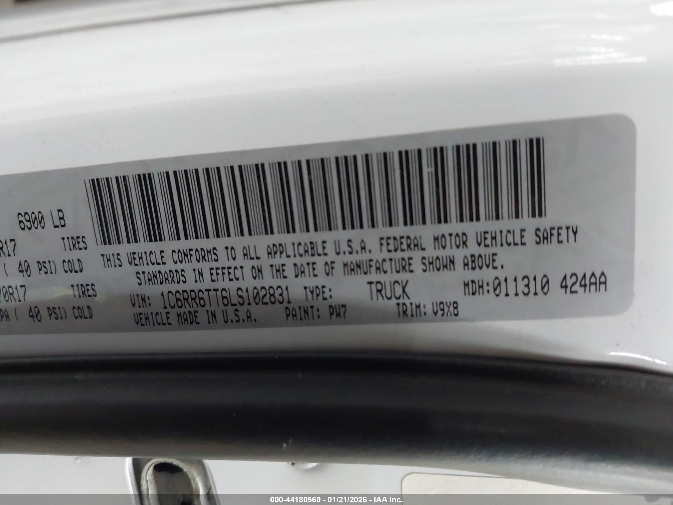 RAM 1500 image 9