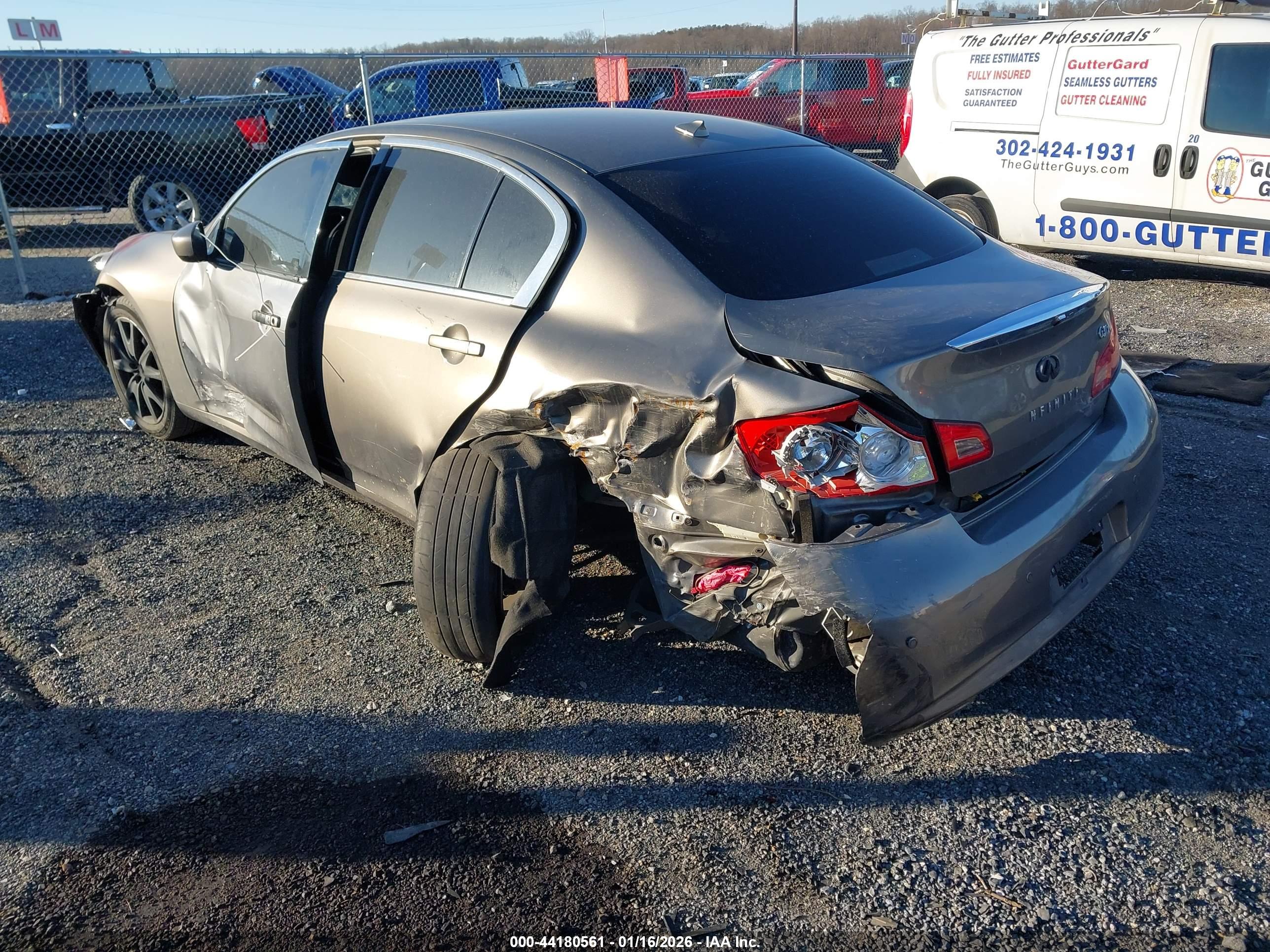 INFINITI G37X image 3
