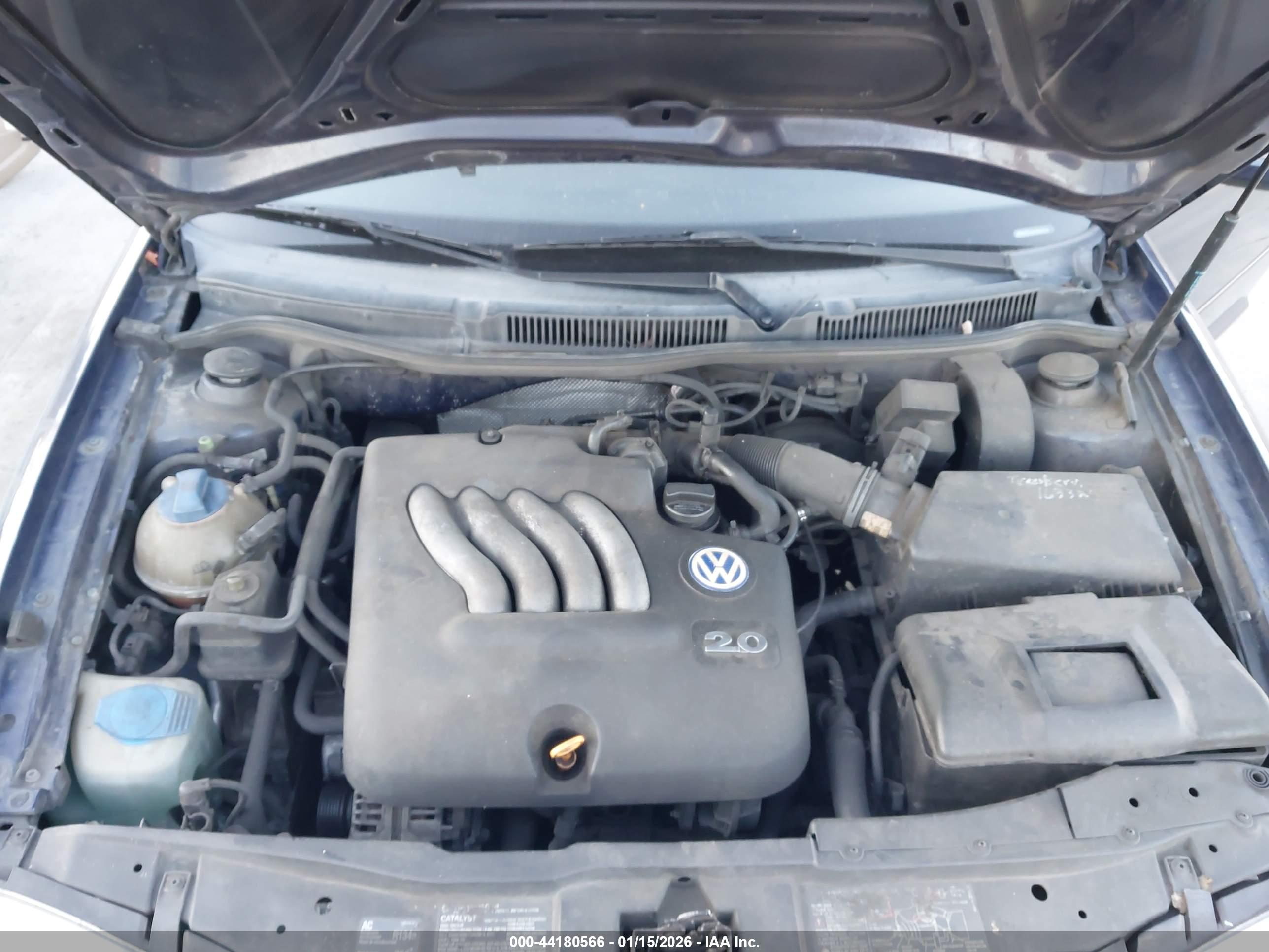 VOLKSWAGEN GOLF image 10