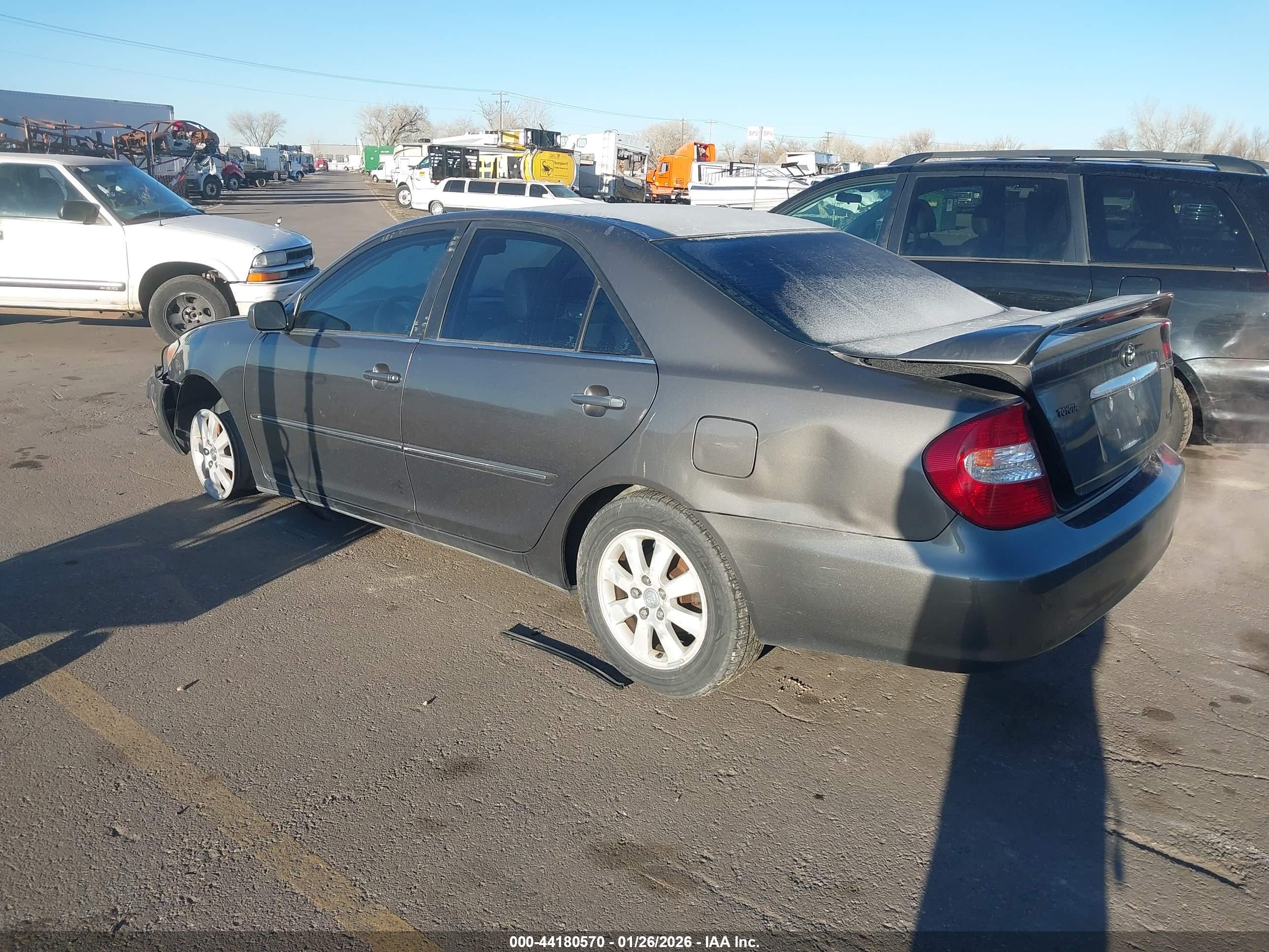 TOYOTA CAMRY image 3