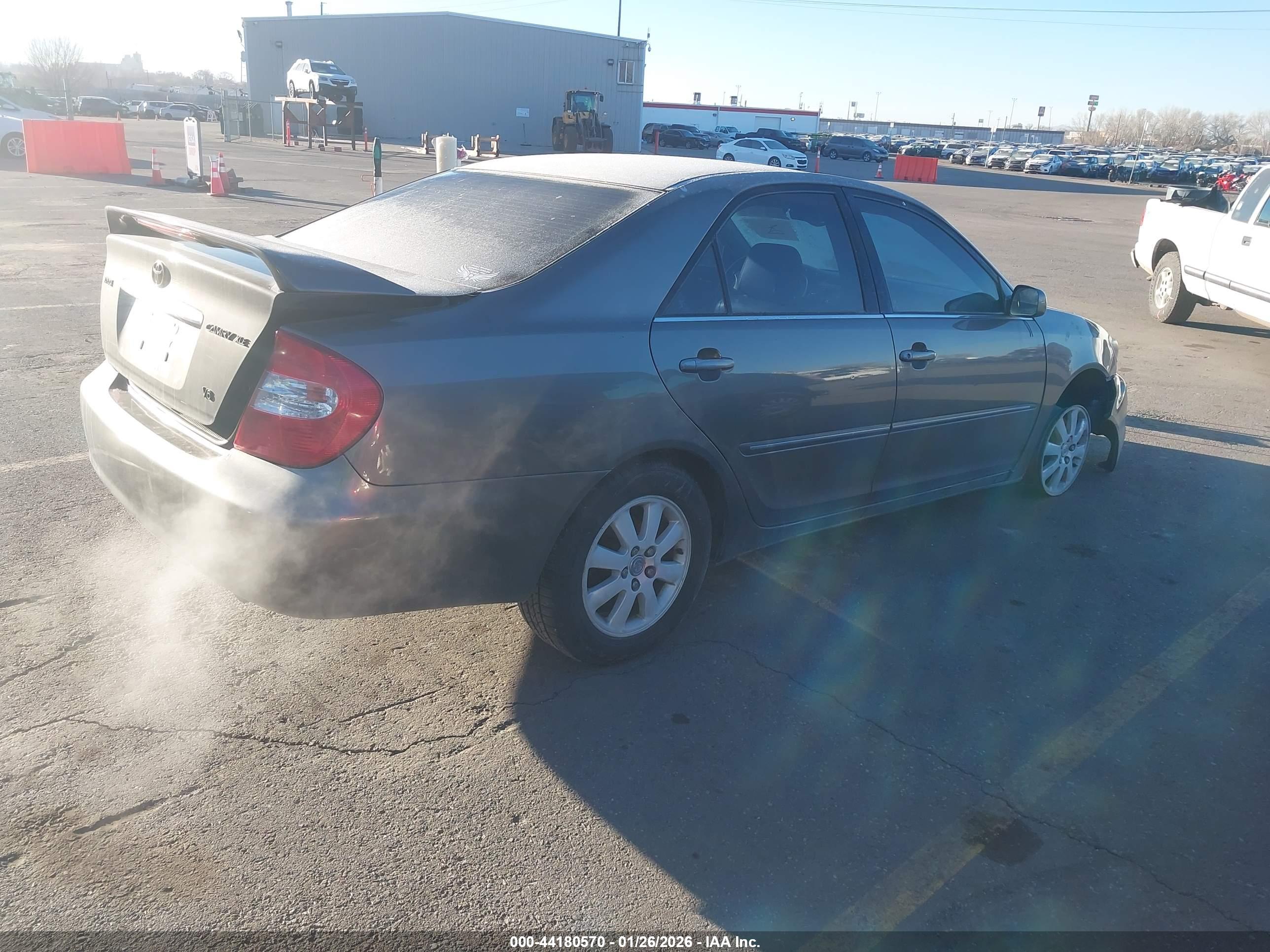 TOYOTA CAMRY image 4