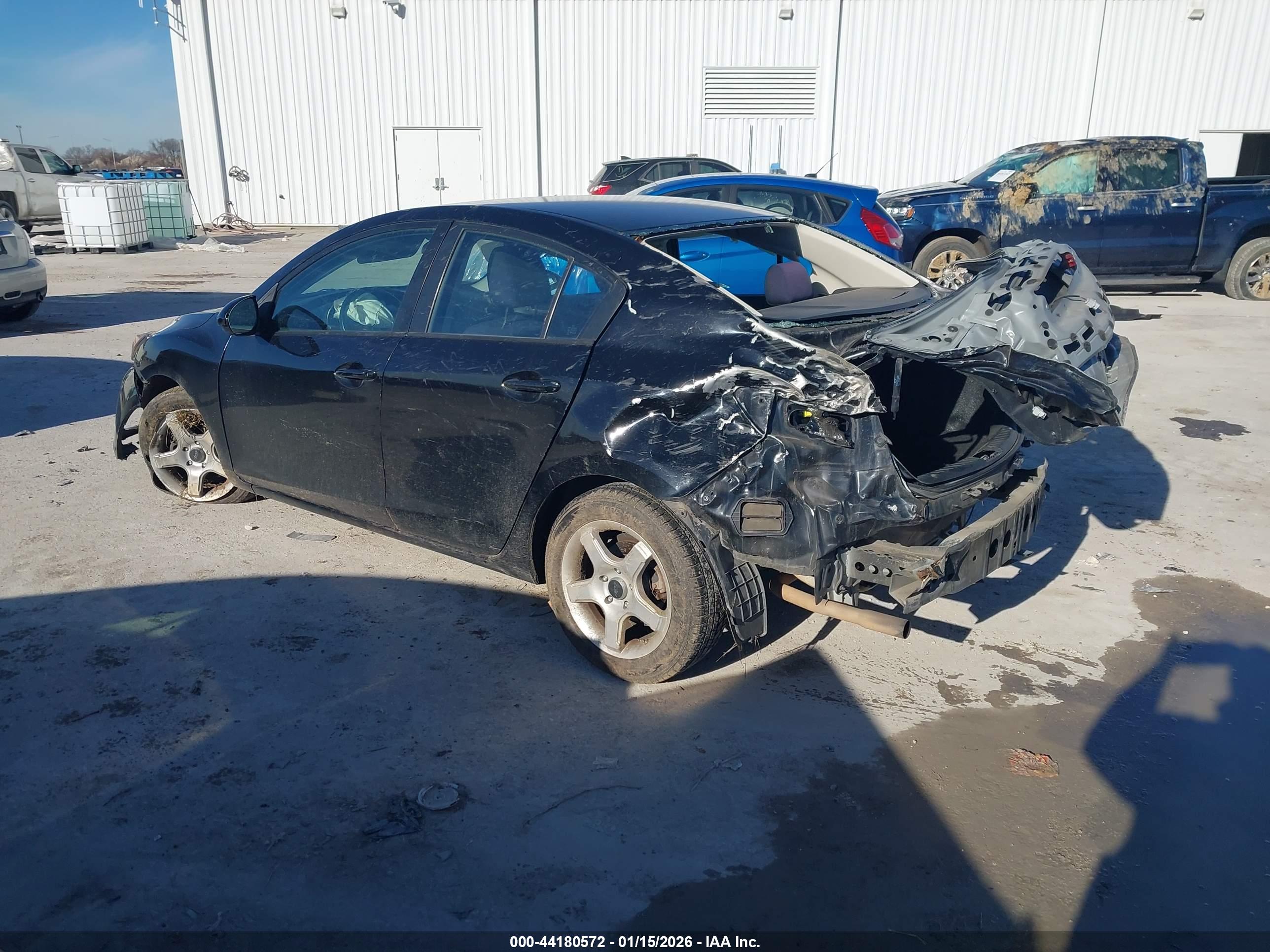 MAZDA MAZDA3 image 3