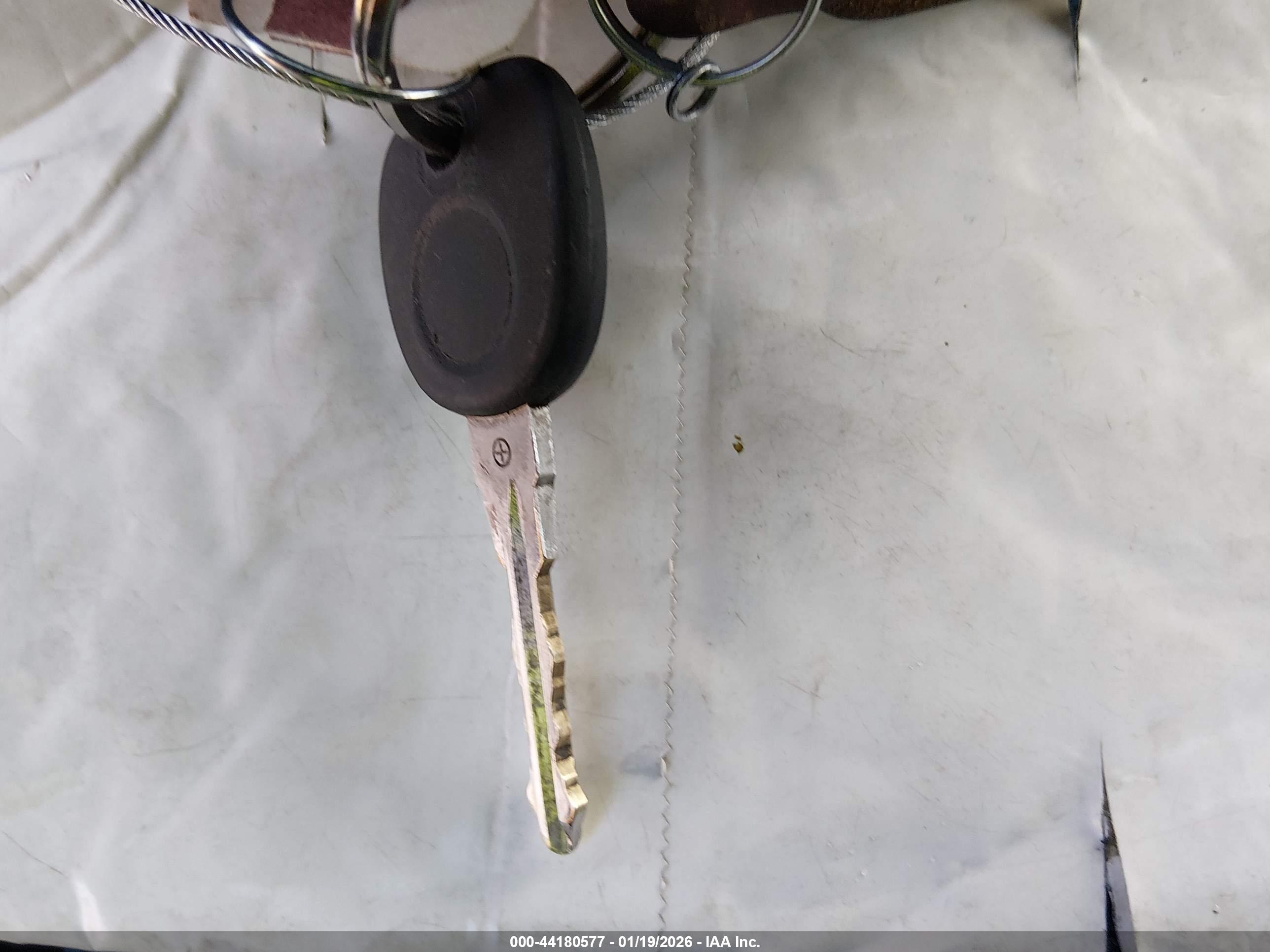 PONTIAC SOLSTICE image 11