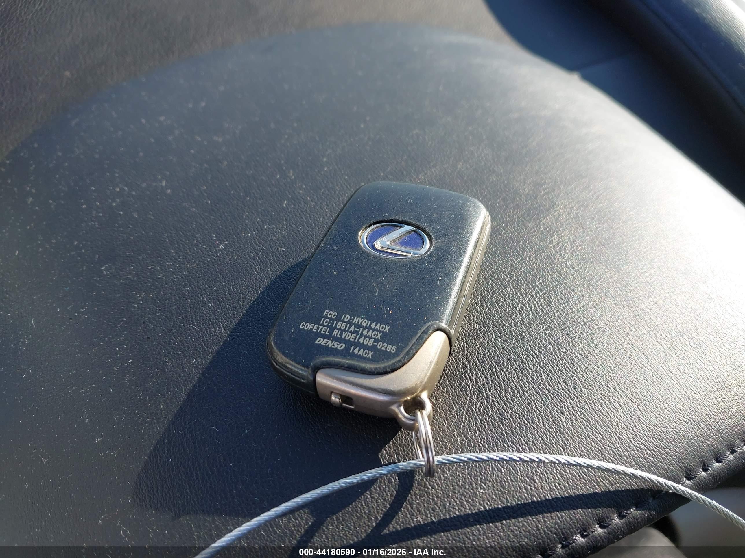 LEXUS HS image 11