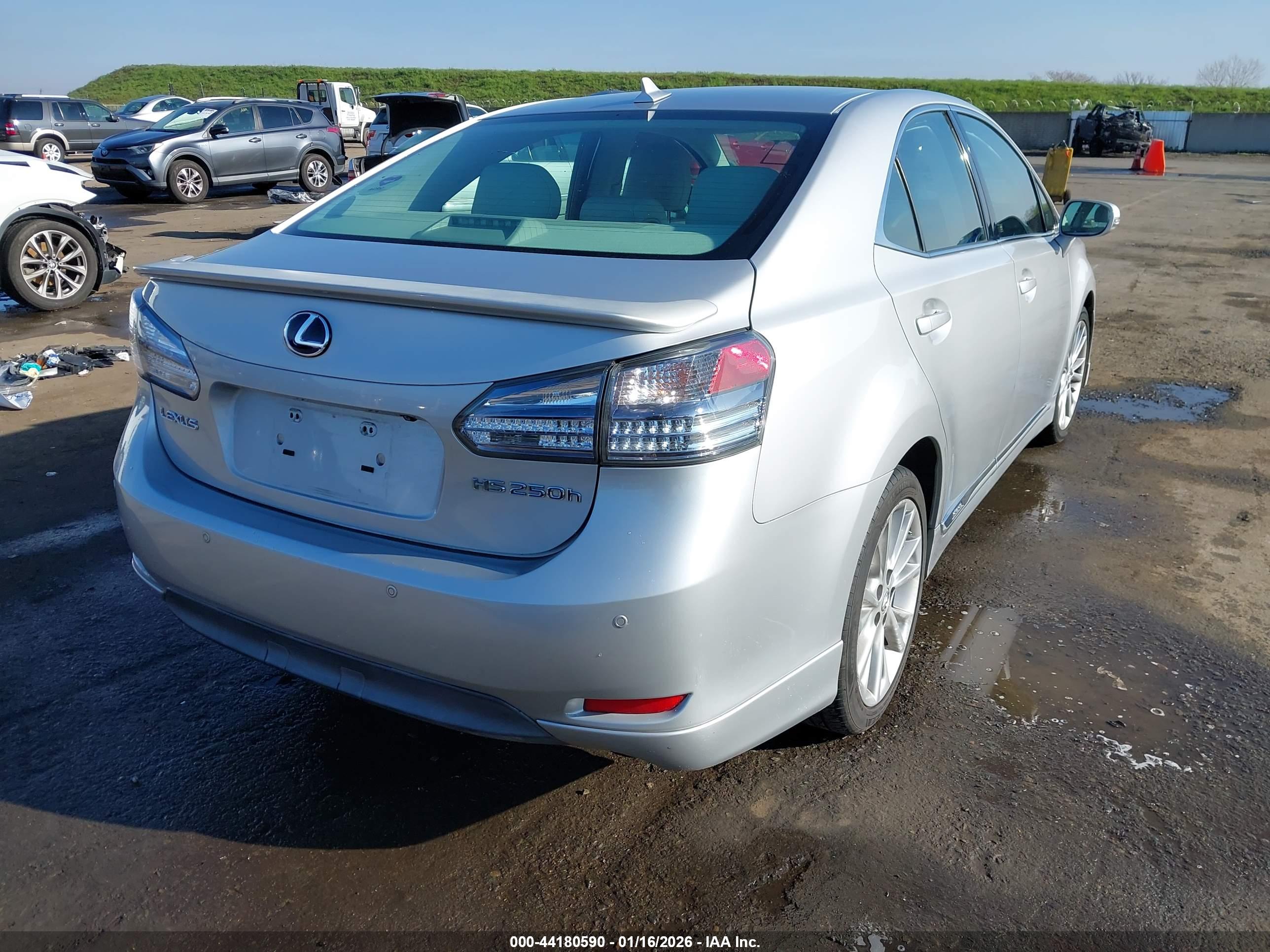 LEXUS HS image 4