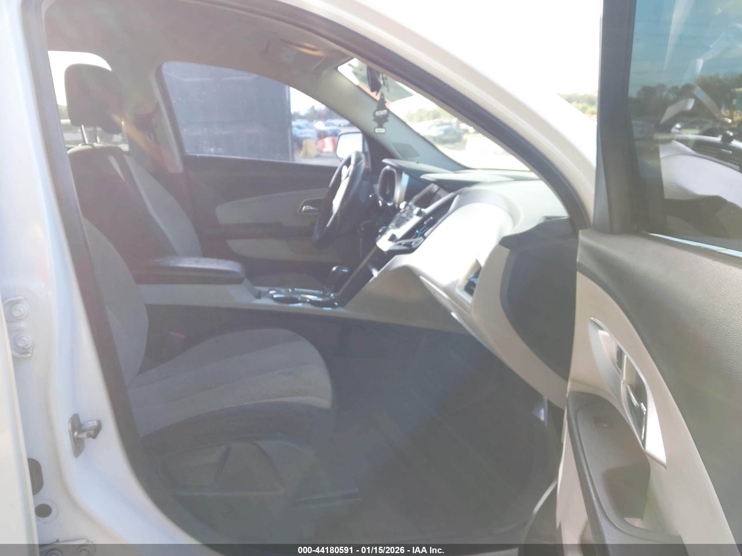 CHEVROLET EQUINOX image 5