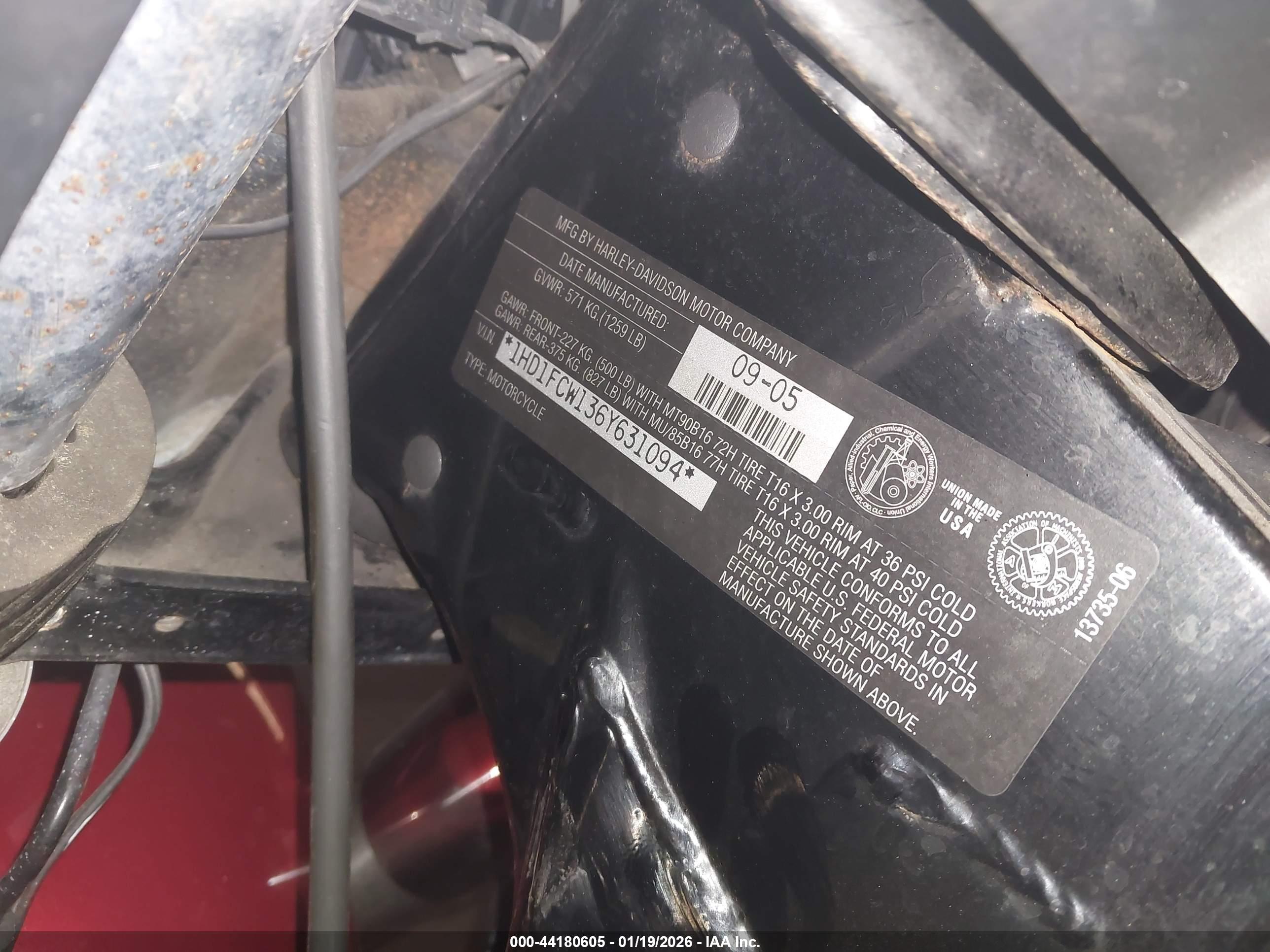 HARLEY-DAVIDSON FLHTCUI image 10