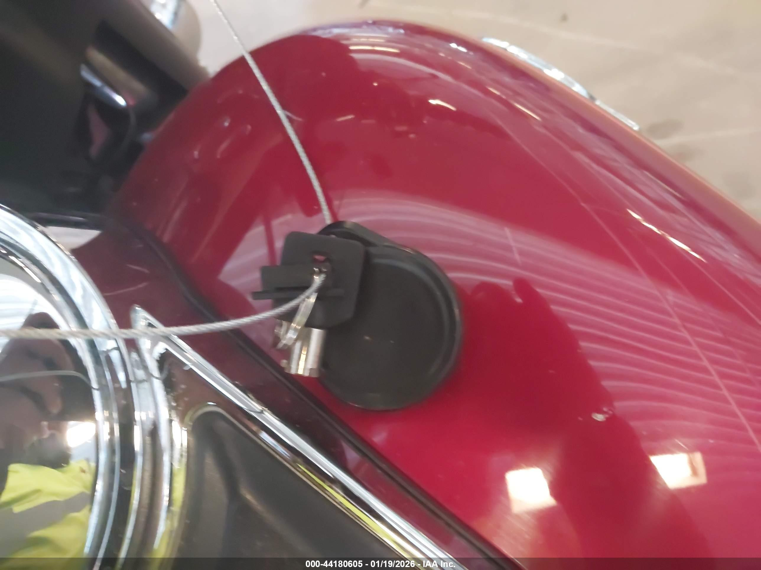 HARLEY-DAVIDSON FLHTCUI image 11