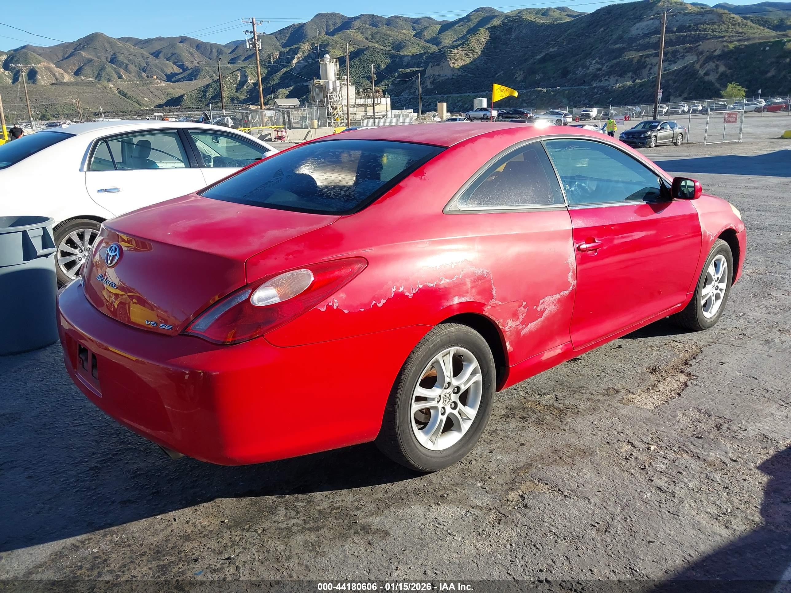 TOYOTA CAMRY image 4