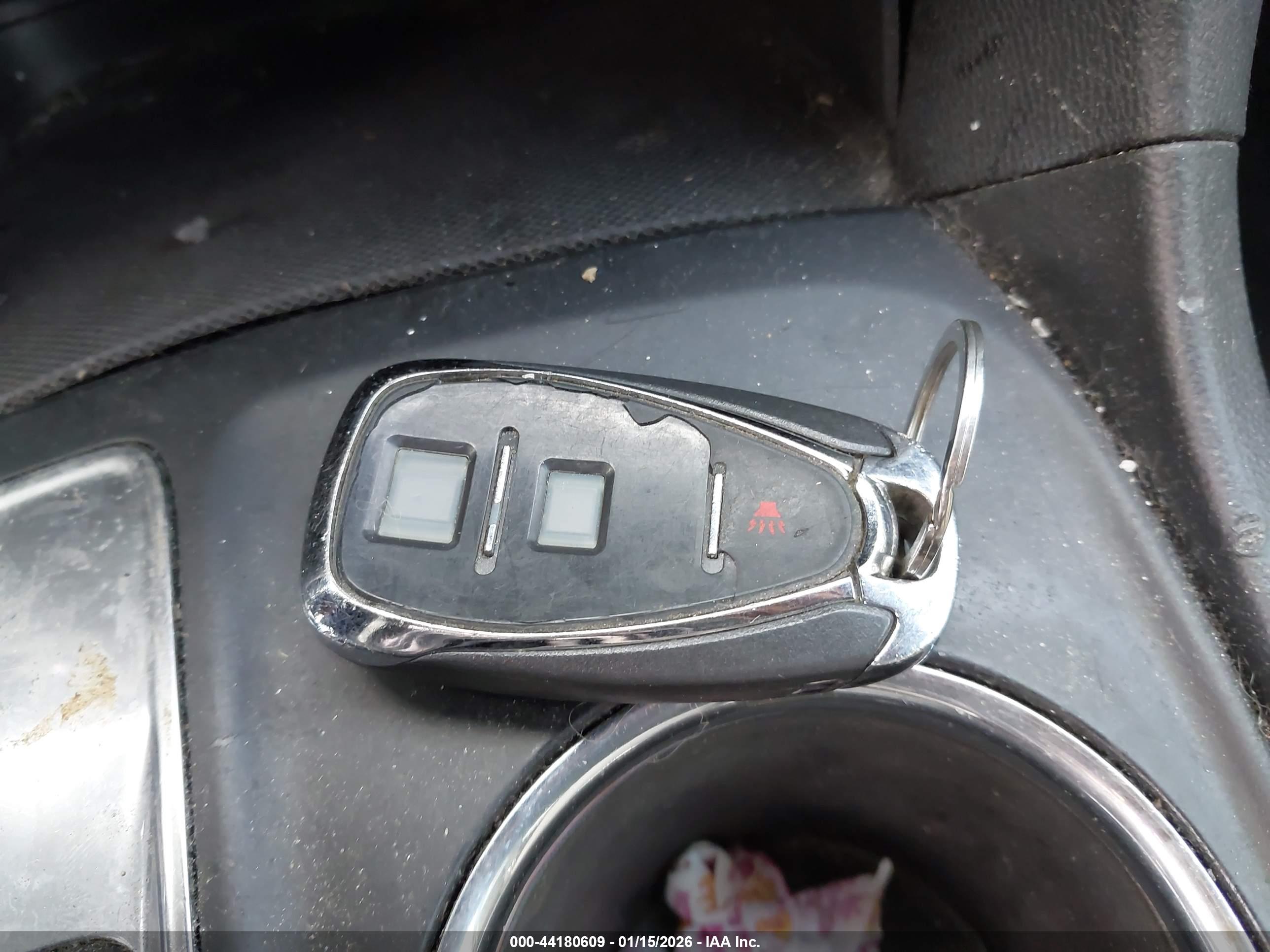 CHEVROLET EQUINOX image 11