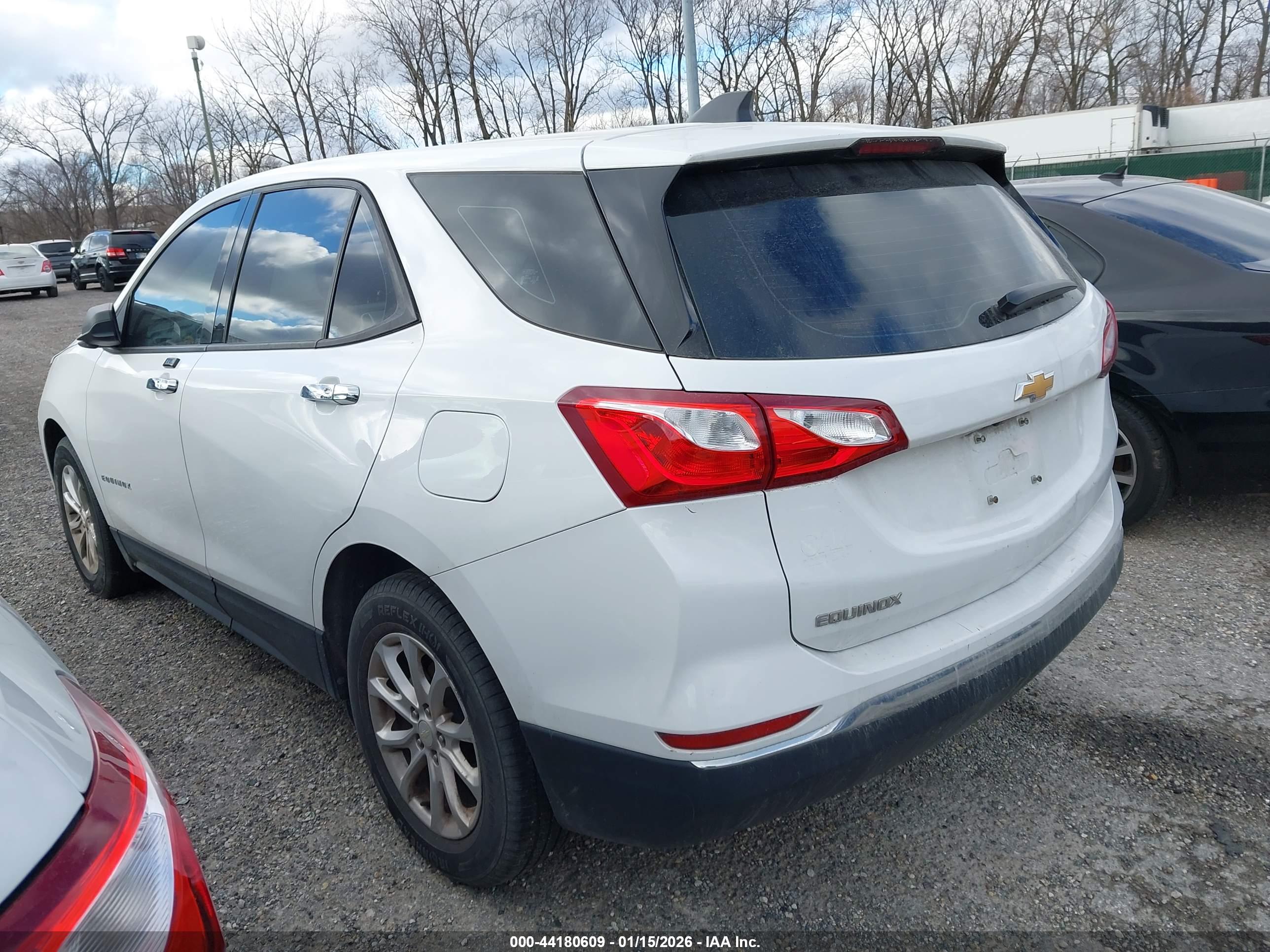 CHEVROLET EQUINOX image 3