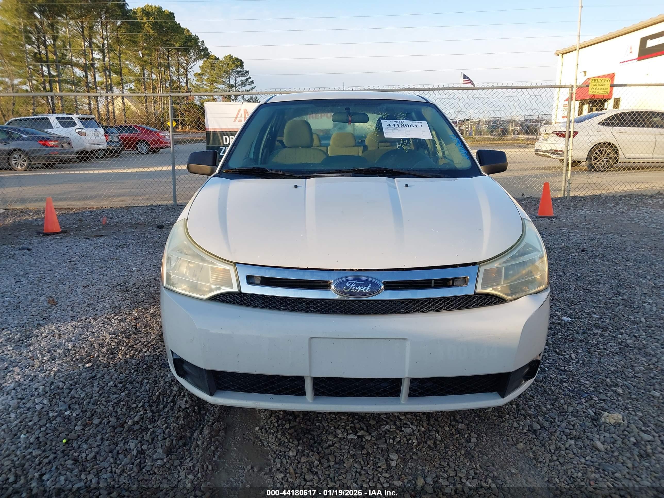 FORD FOCUS image 6