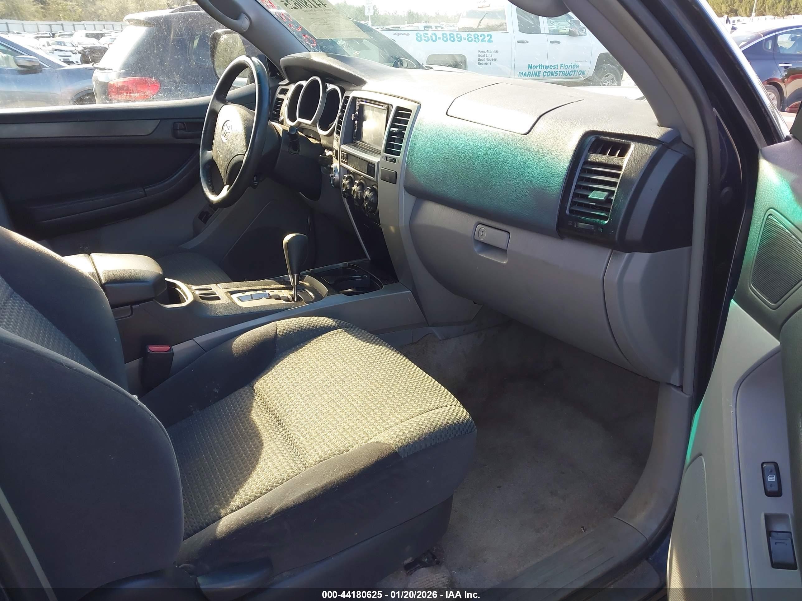 TOYOTA 4RUNNER image 5