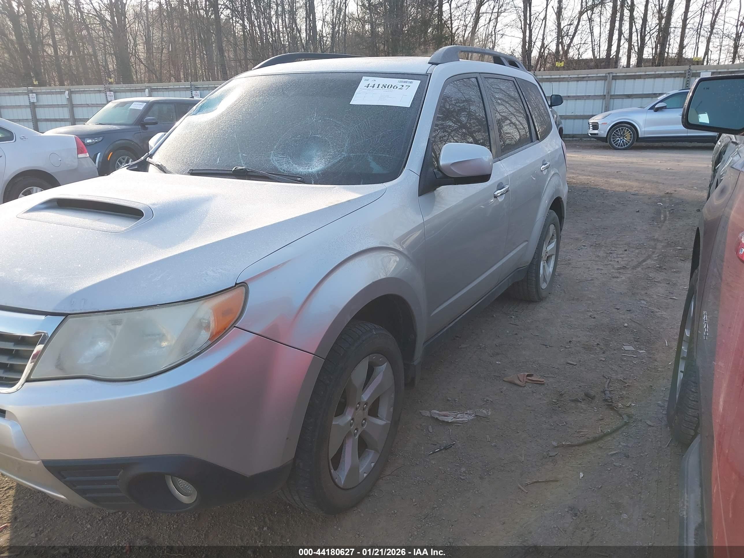 SUBARU FORESTER image 2
