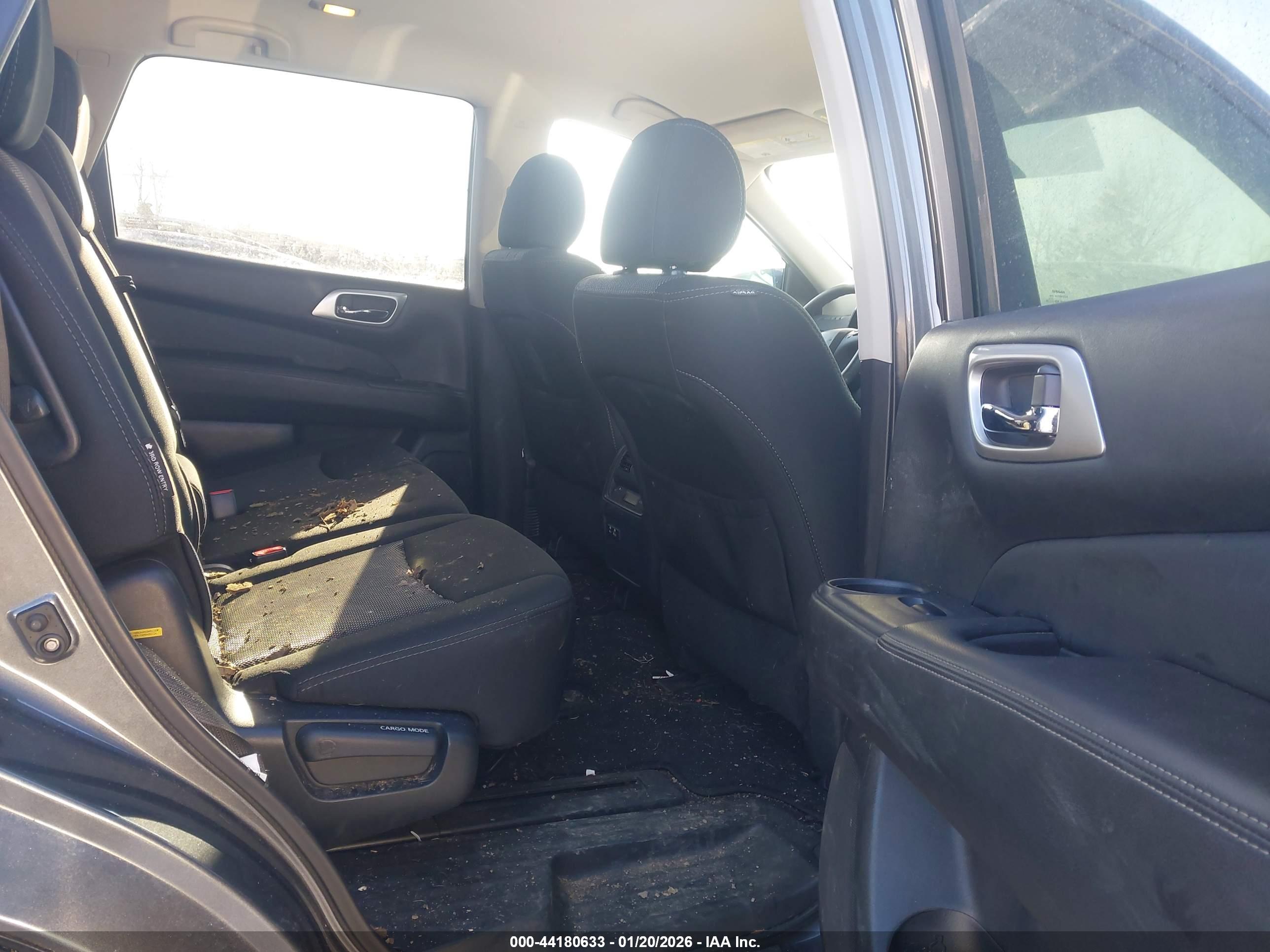 NISSAN PATHFINDER image 8