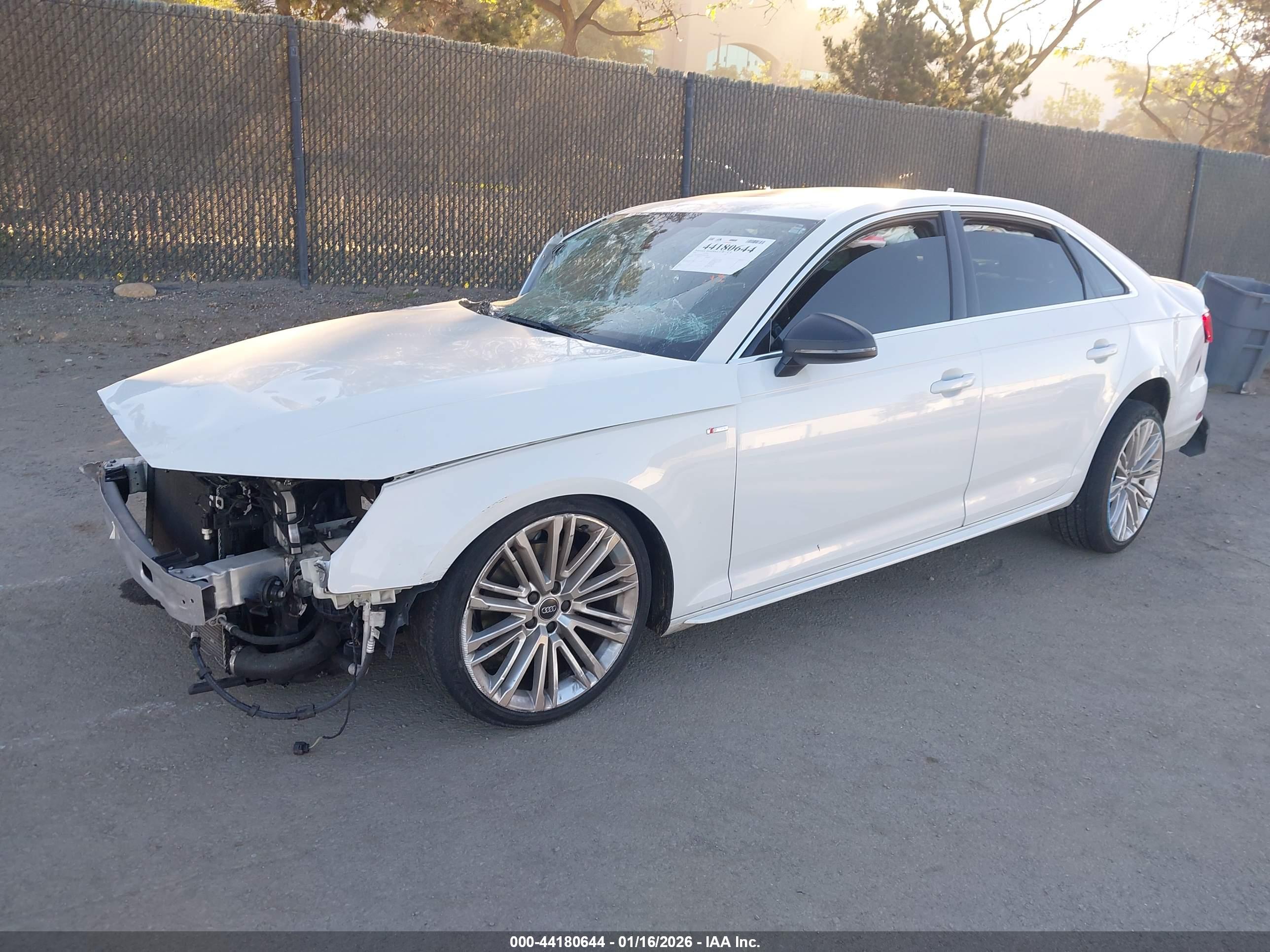 AUDI A4 image 2