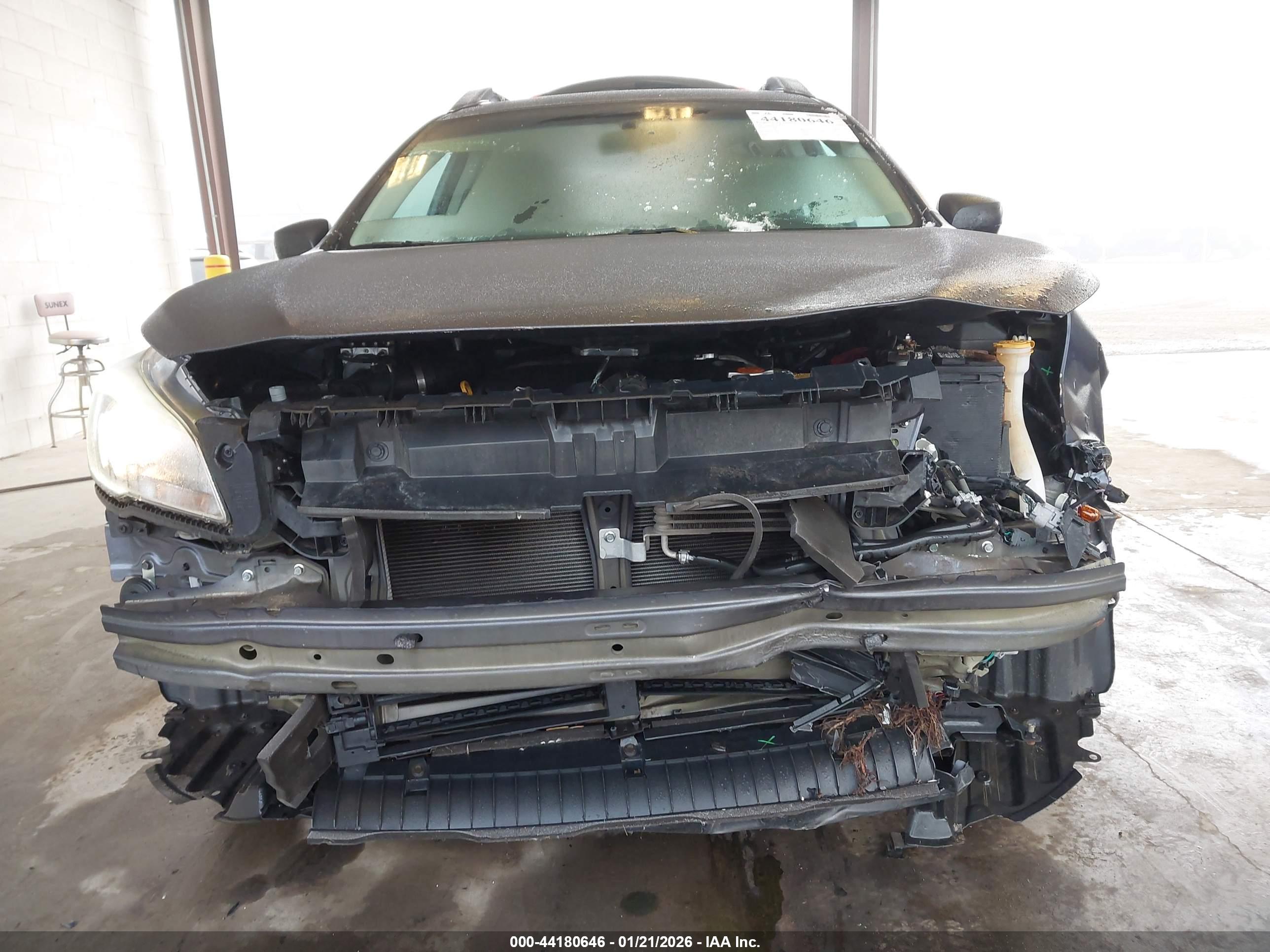 SUBARU OUTBACK image 6