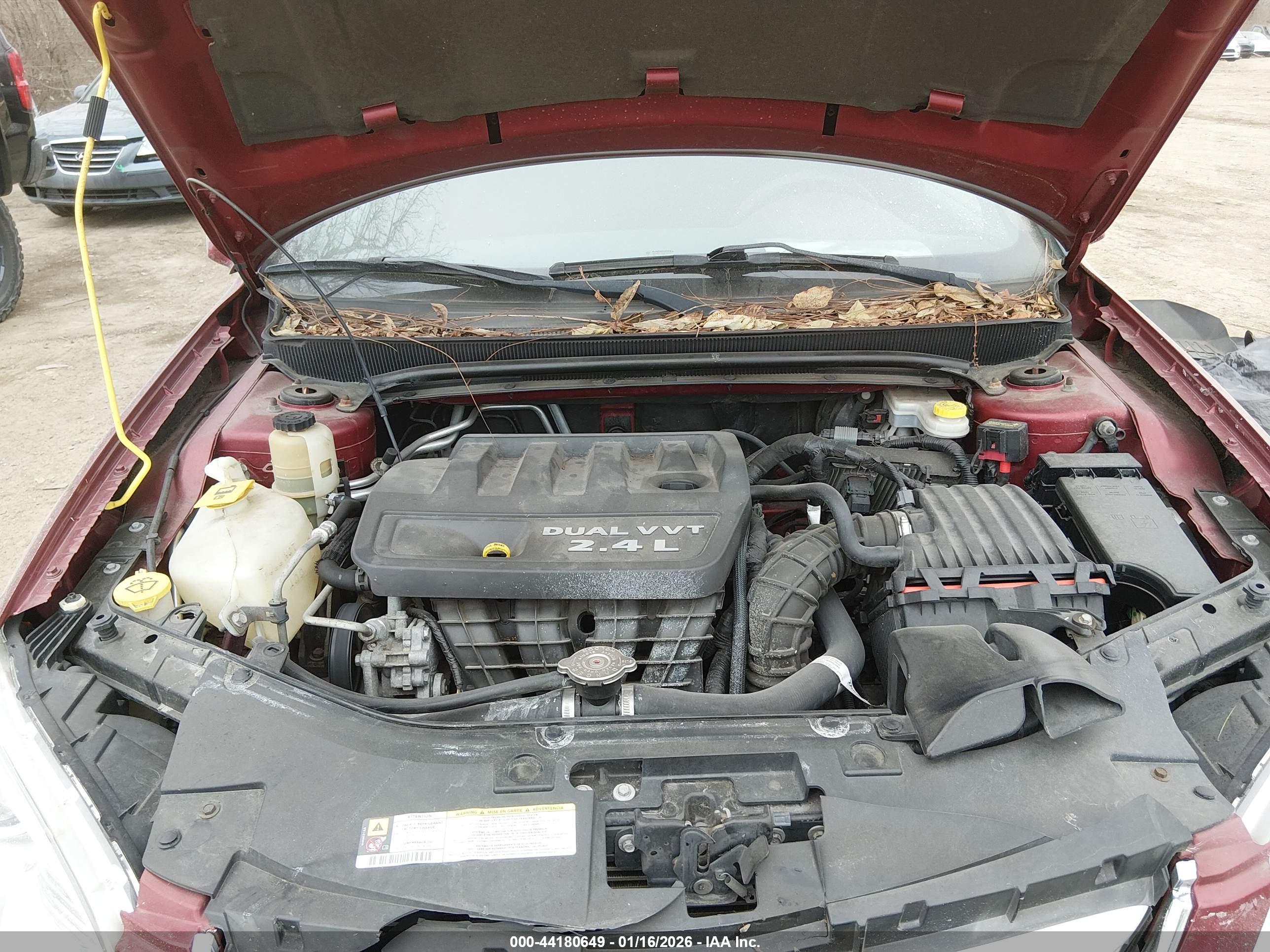 CHRYSLER 200 image 10