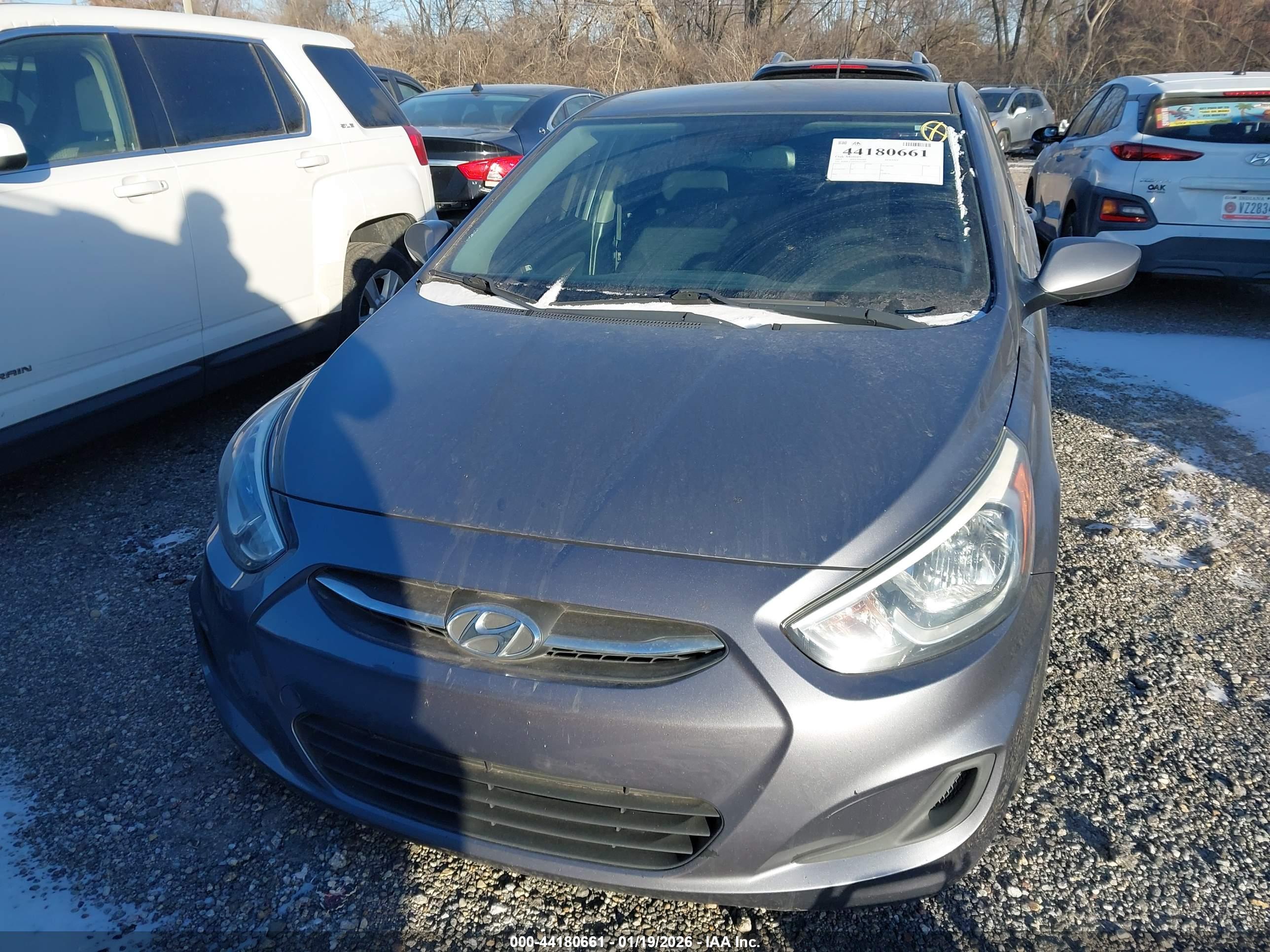 HYUNDAI ACCENT image 6
