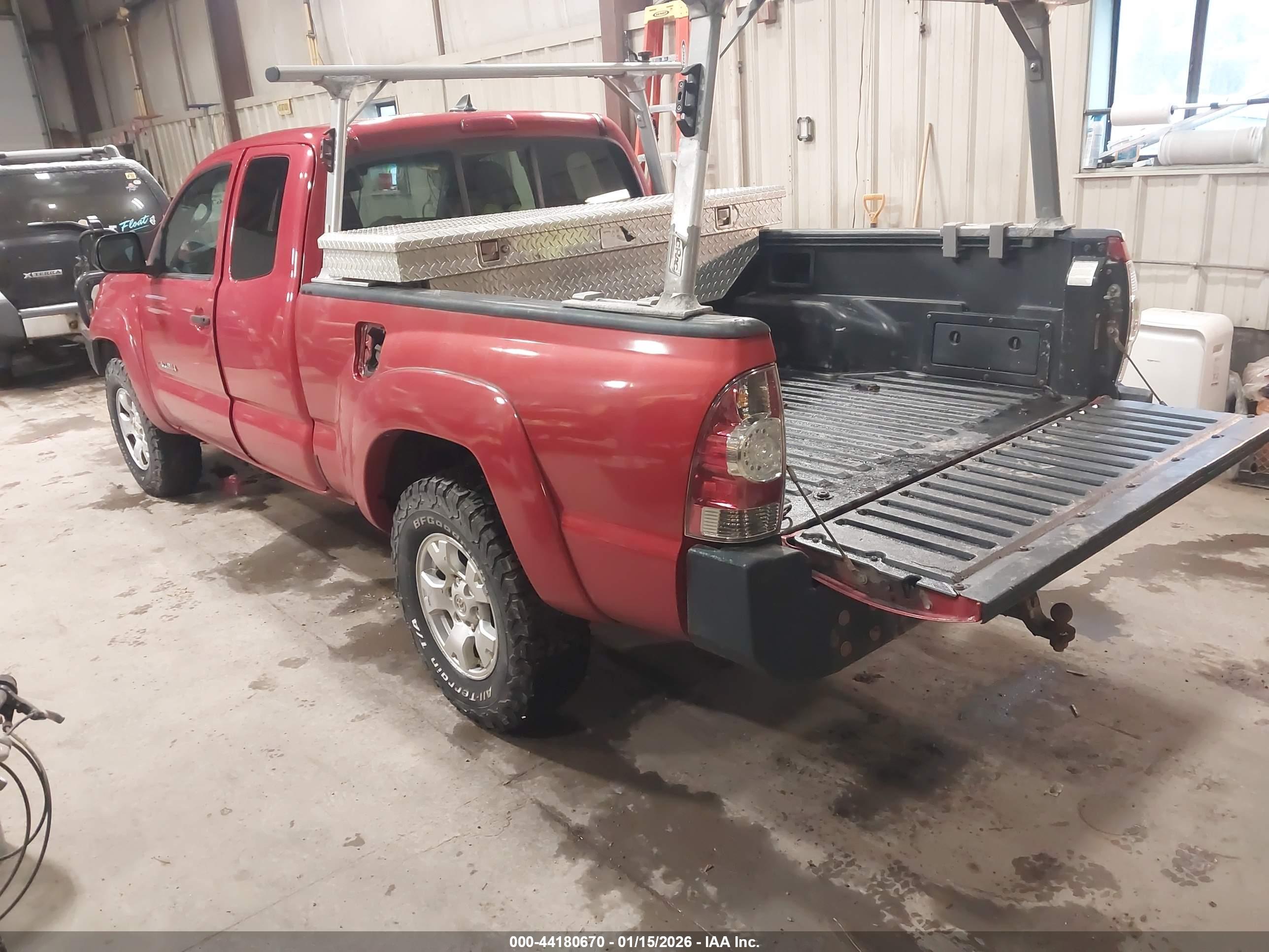 TOYOTA TACOMA image 3