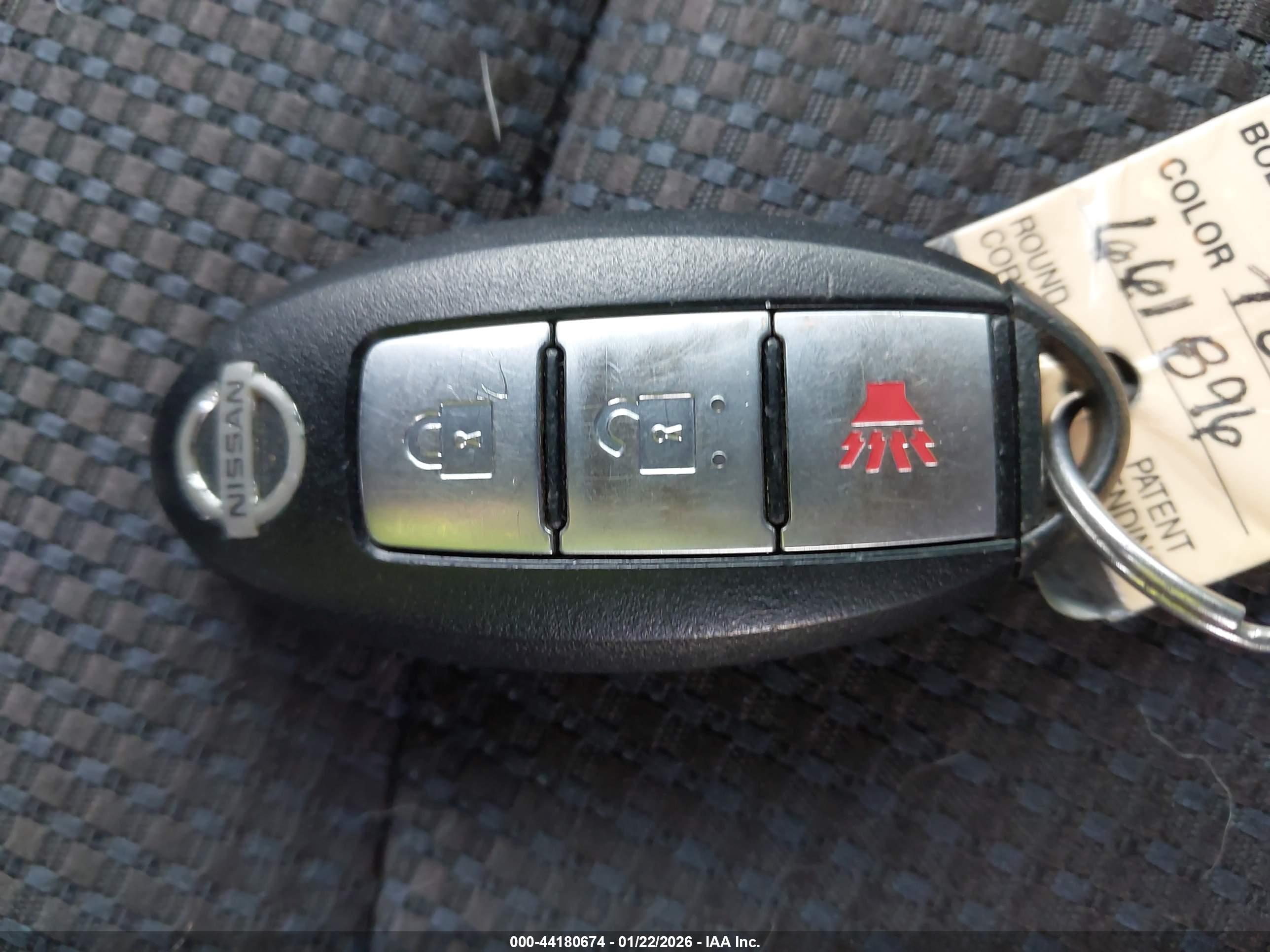 NISSAN ROGUE image 11