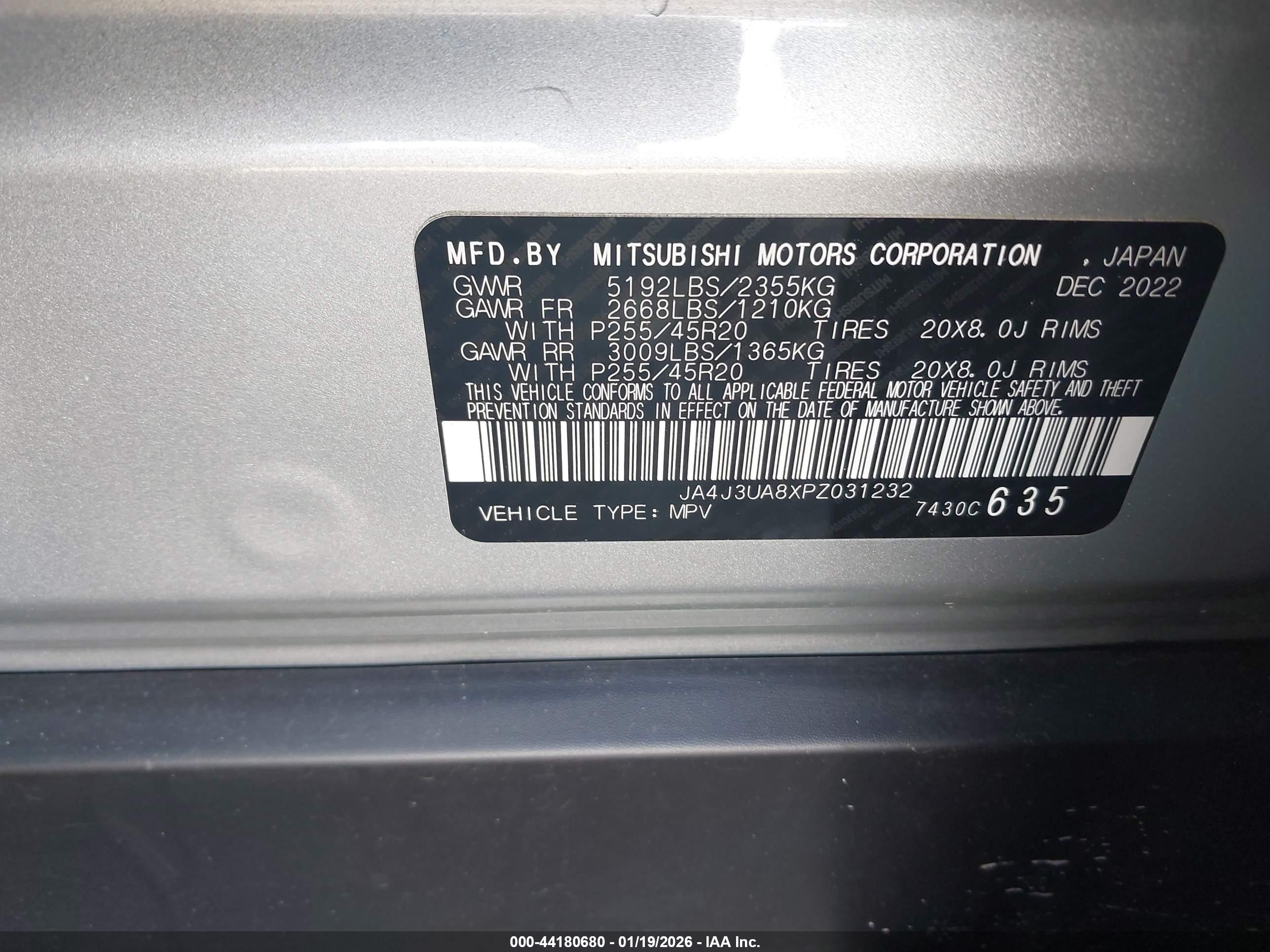 MITSUBISHI OUTLANDER image 9