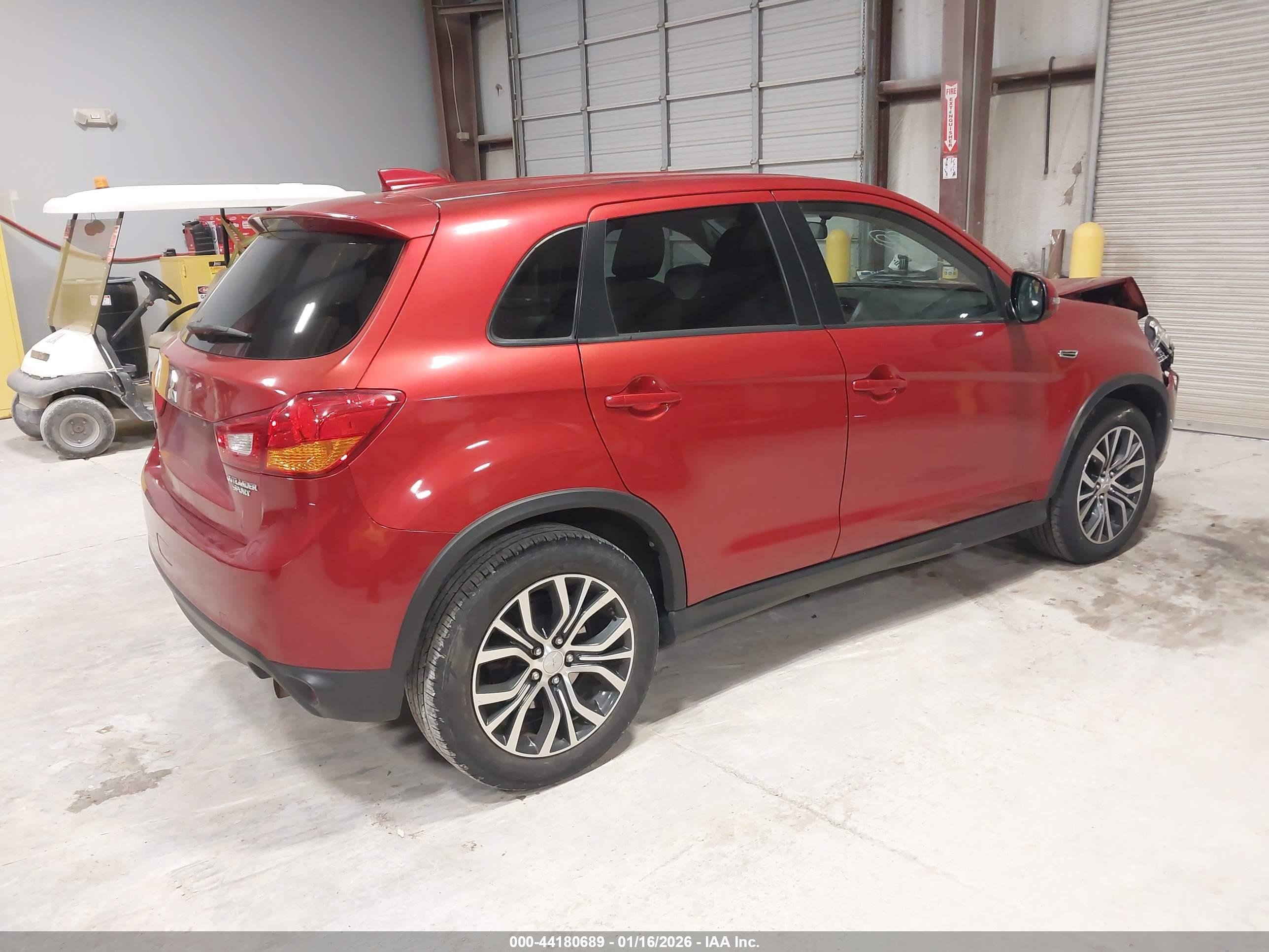MITSUBISHI OUTLANDER image 4
