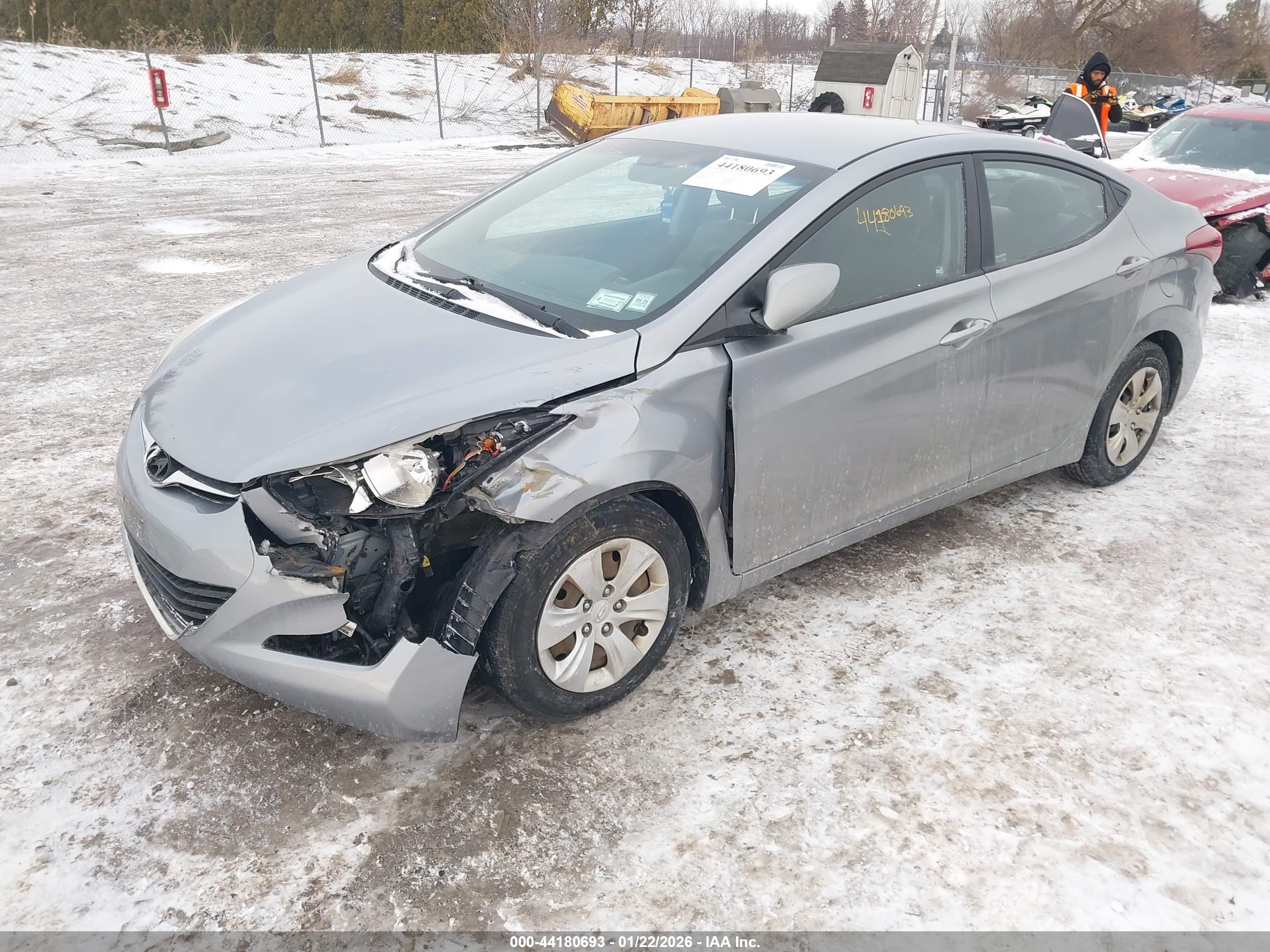 HYUNDAI ELANTRA image 2