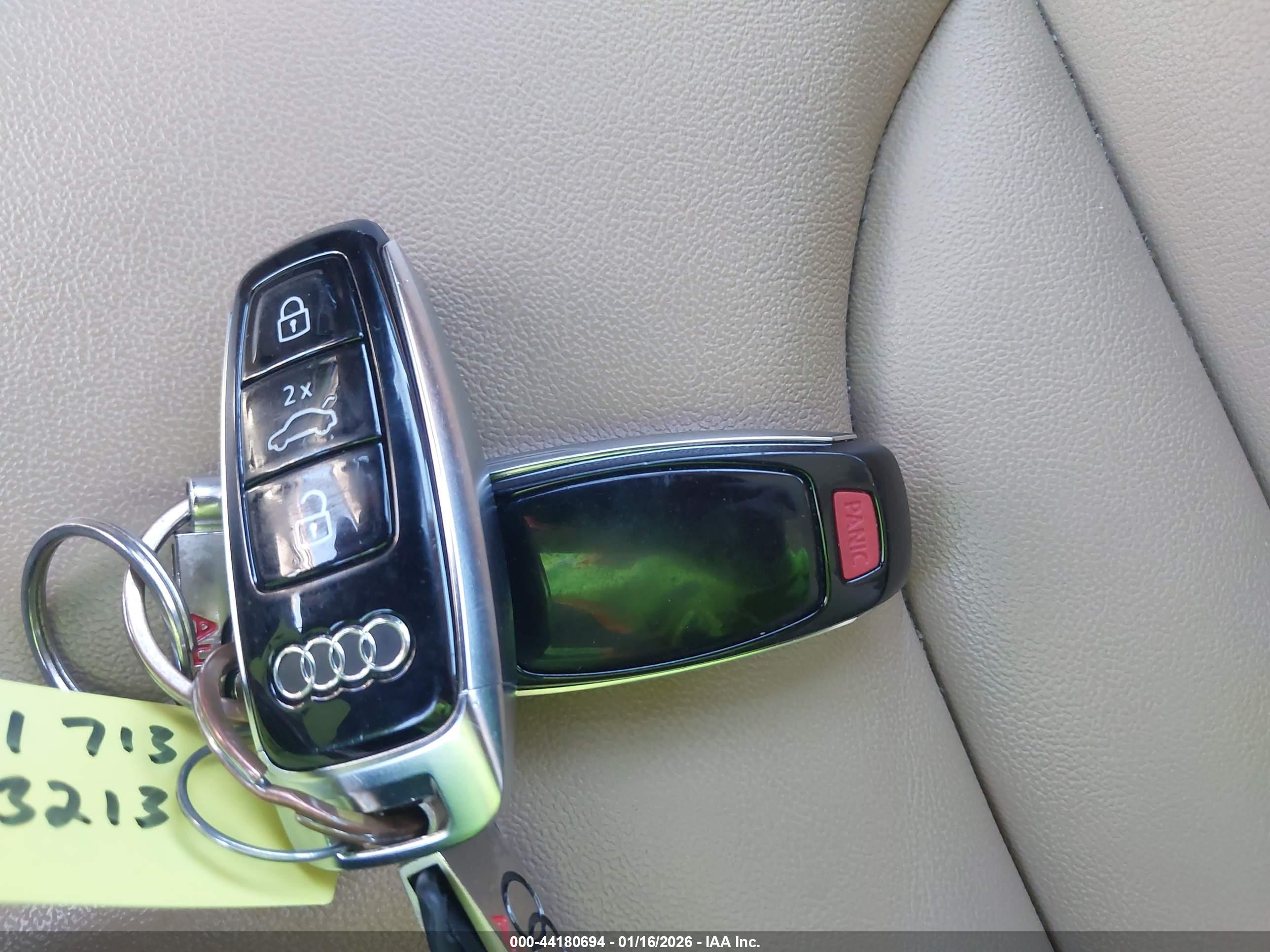 AUDI Q7 image 11